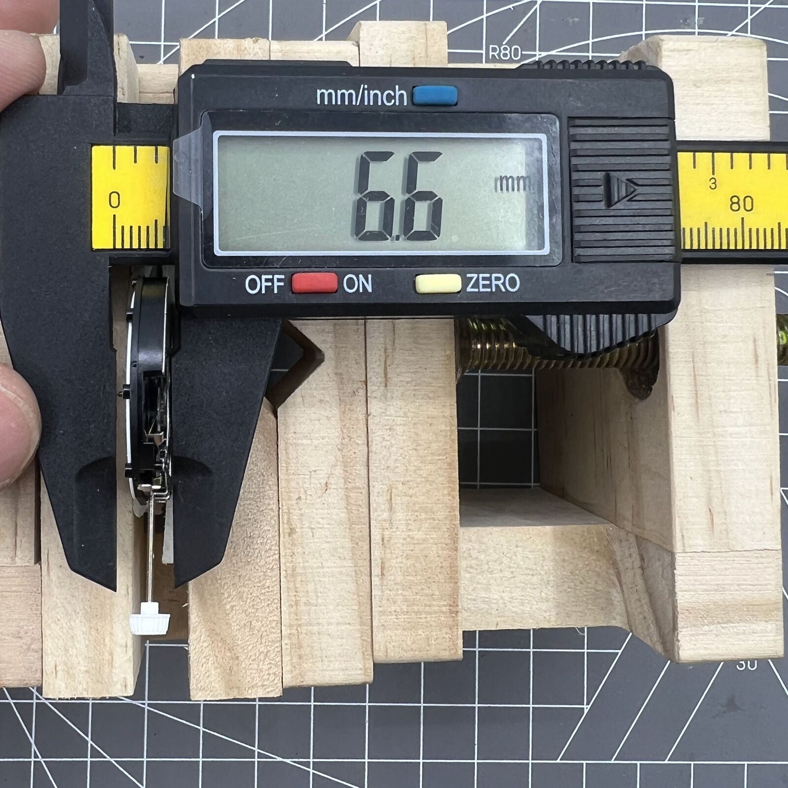 LD53 Date@3 Quartz Movement Small Second @3@6@9
