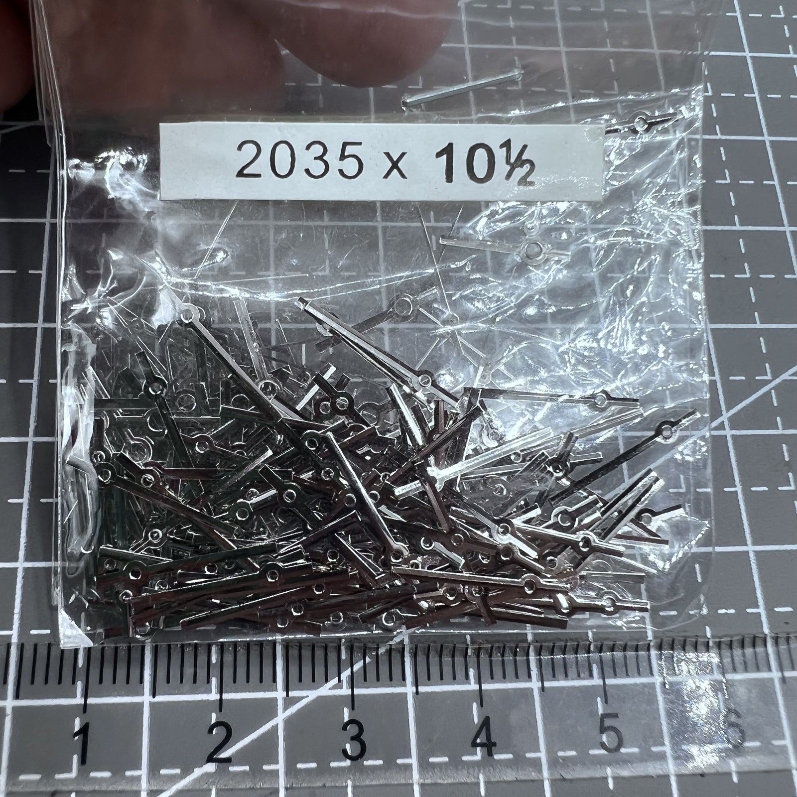 100 Sets 10.5mm Silver Second Hands Watch Hands for Quartz Movement Miyota 2035