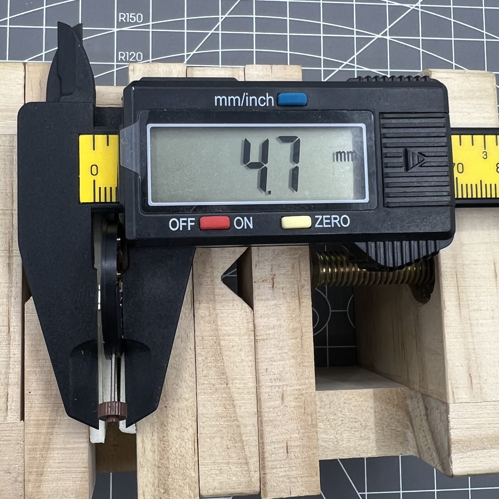 Swiss H2 Ronda 515 Quartz Watch Movement Date@6 HCP2 High Canon Pinion