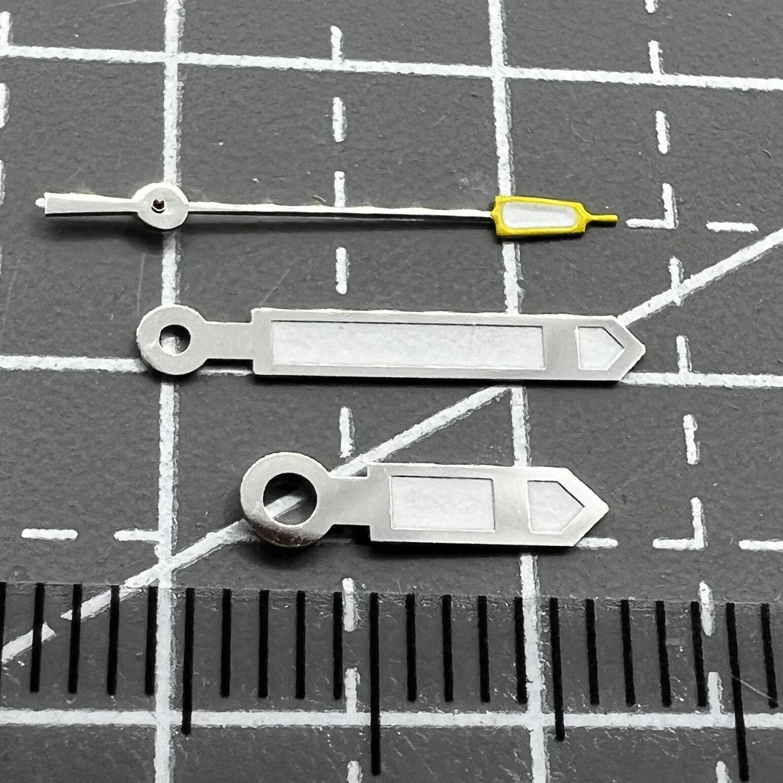 Silver Trim Yellow Trim Pointed Second Hand Watch Hands for Seiko NH35 NH36