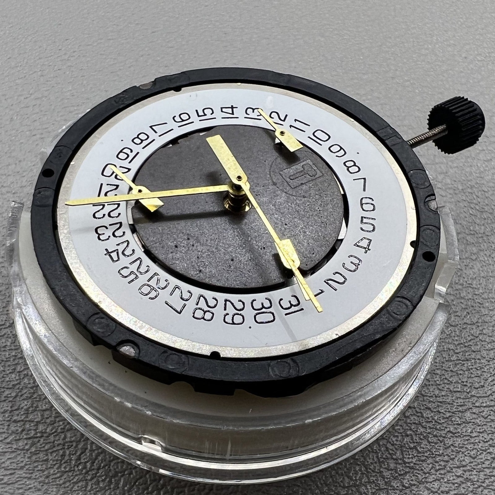 Swiss ETA G10.712 Watch Quartz Movement 3 Hands Date 4 G10.711 Replacement