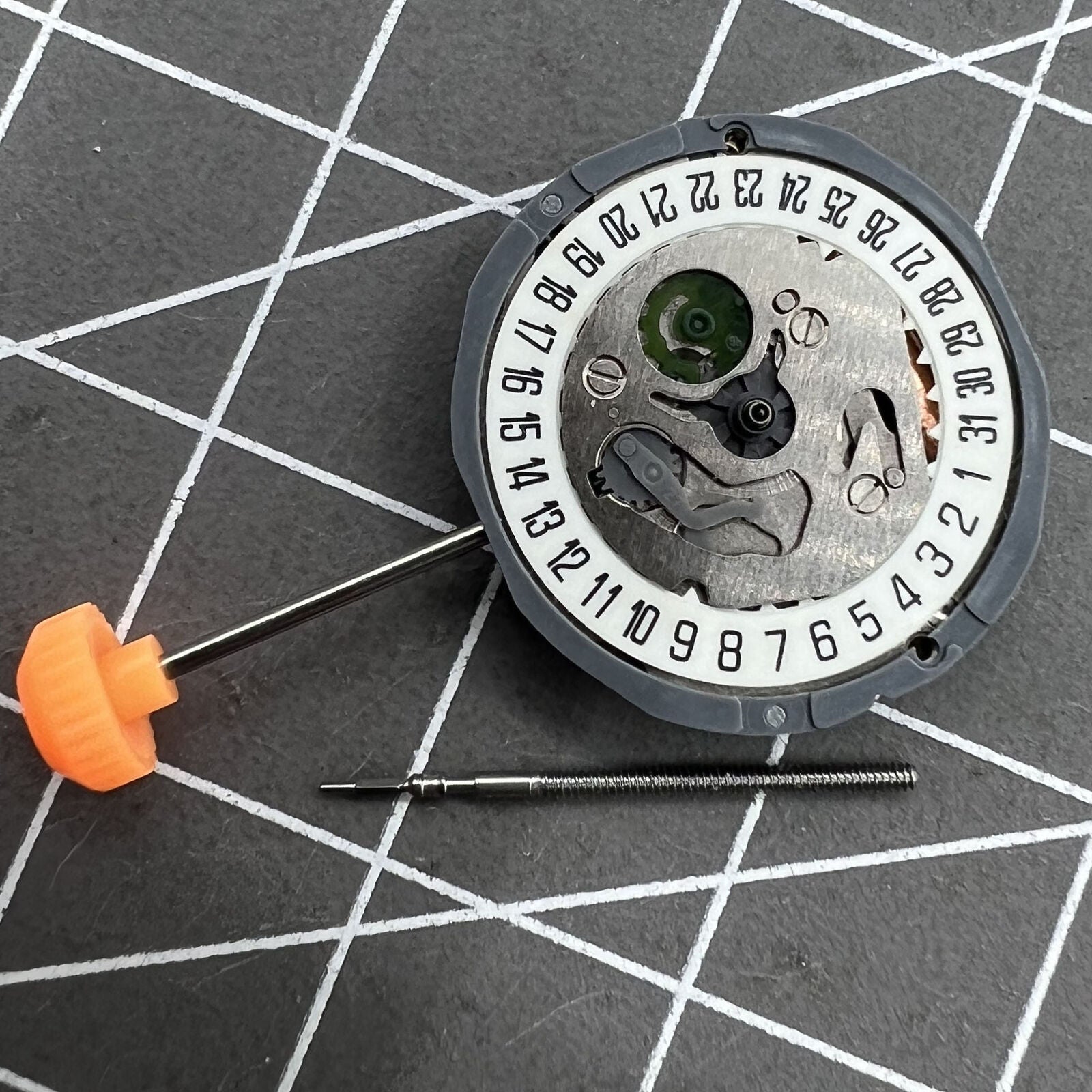 Japan Miyota 1L12 Quartz Movement Date@6