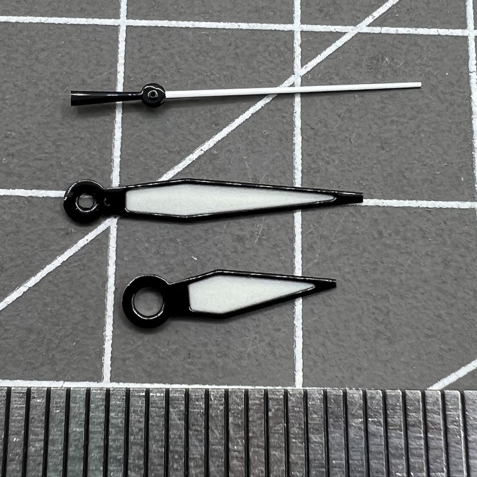 15mm Black Trim Green Luminous Watch Hands Set Fit for NH35/NH36 Movement