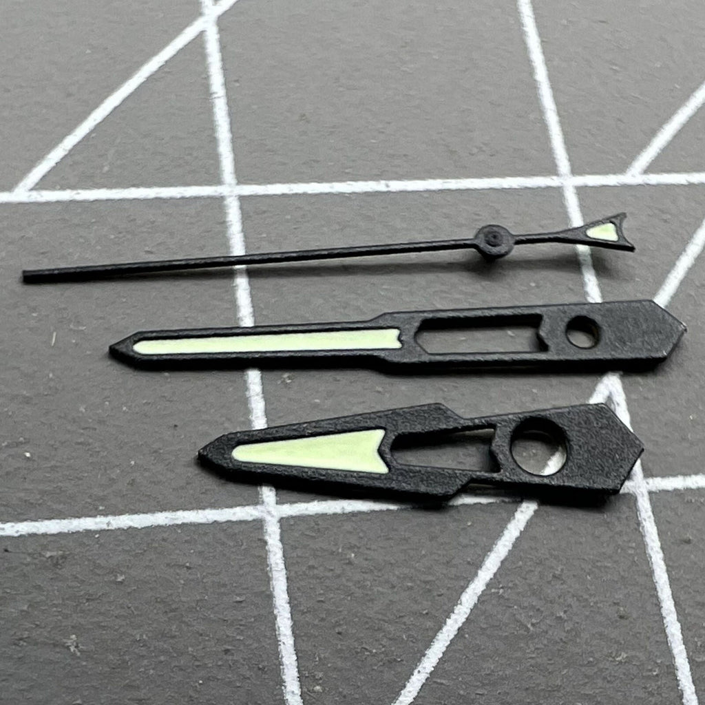 2 Sets/Pack Matted Black Trim Hollow Green Lume Watch Hands for NH35 NH36