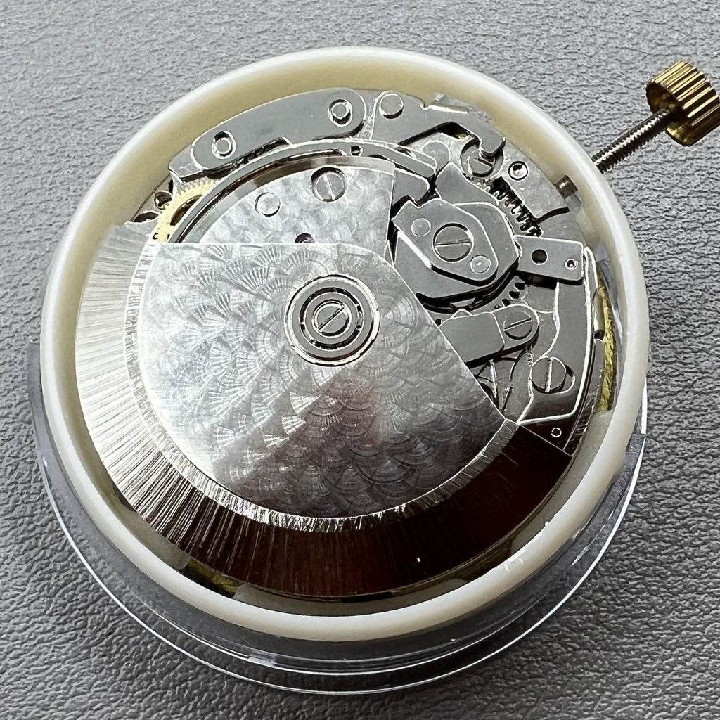 Dandong 7750 Mechanical Movement Single Calendar Small Second At 6/9/12