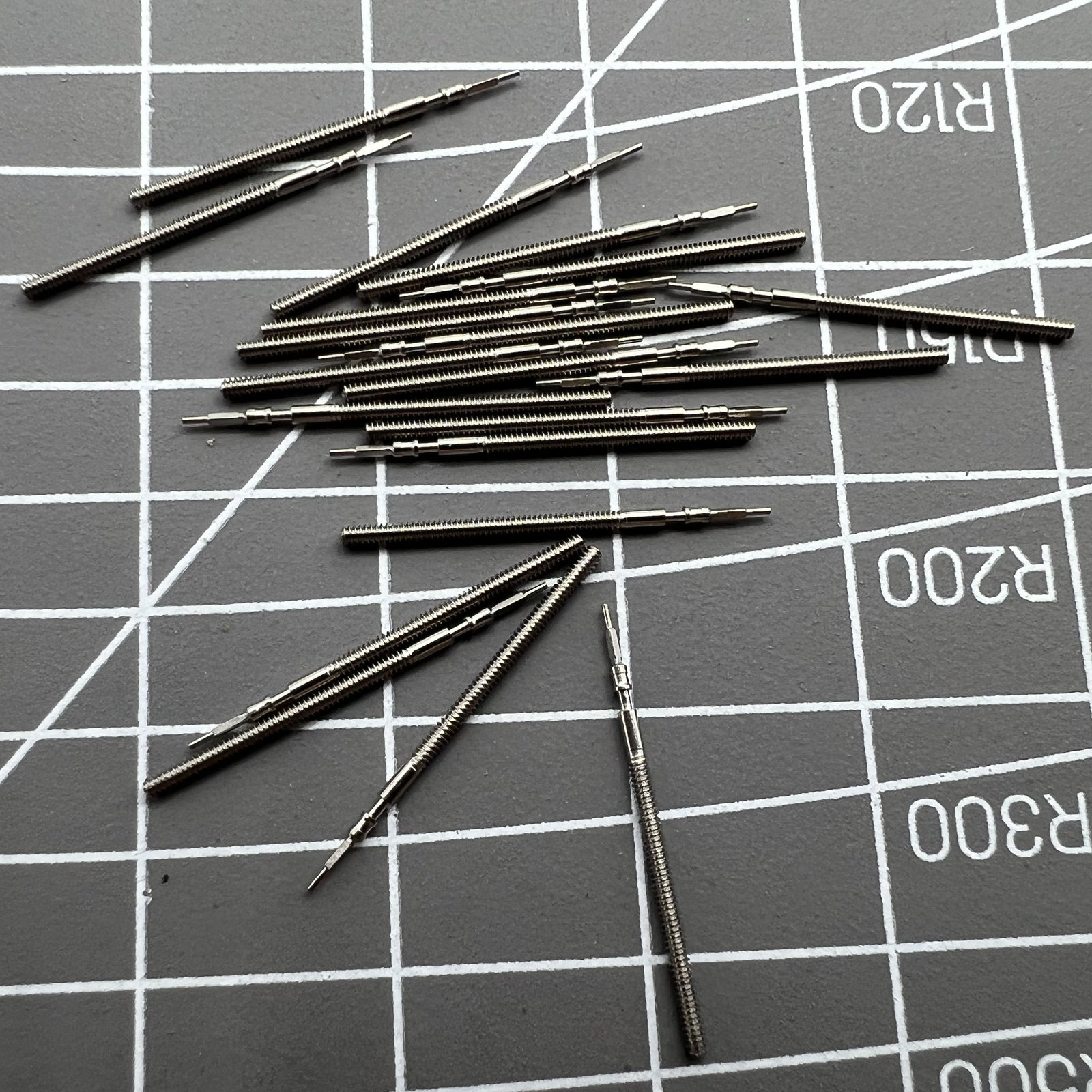 10 PIECES Watch Winding Stems Generic for 1M02 1L22 1M12 1L02 Movement