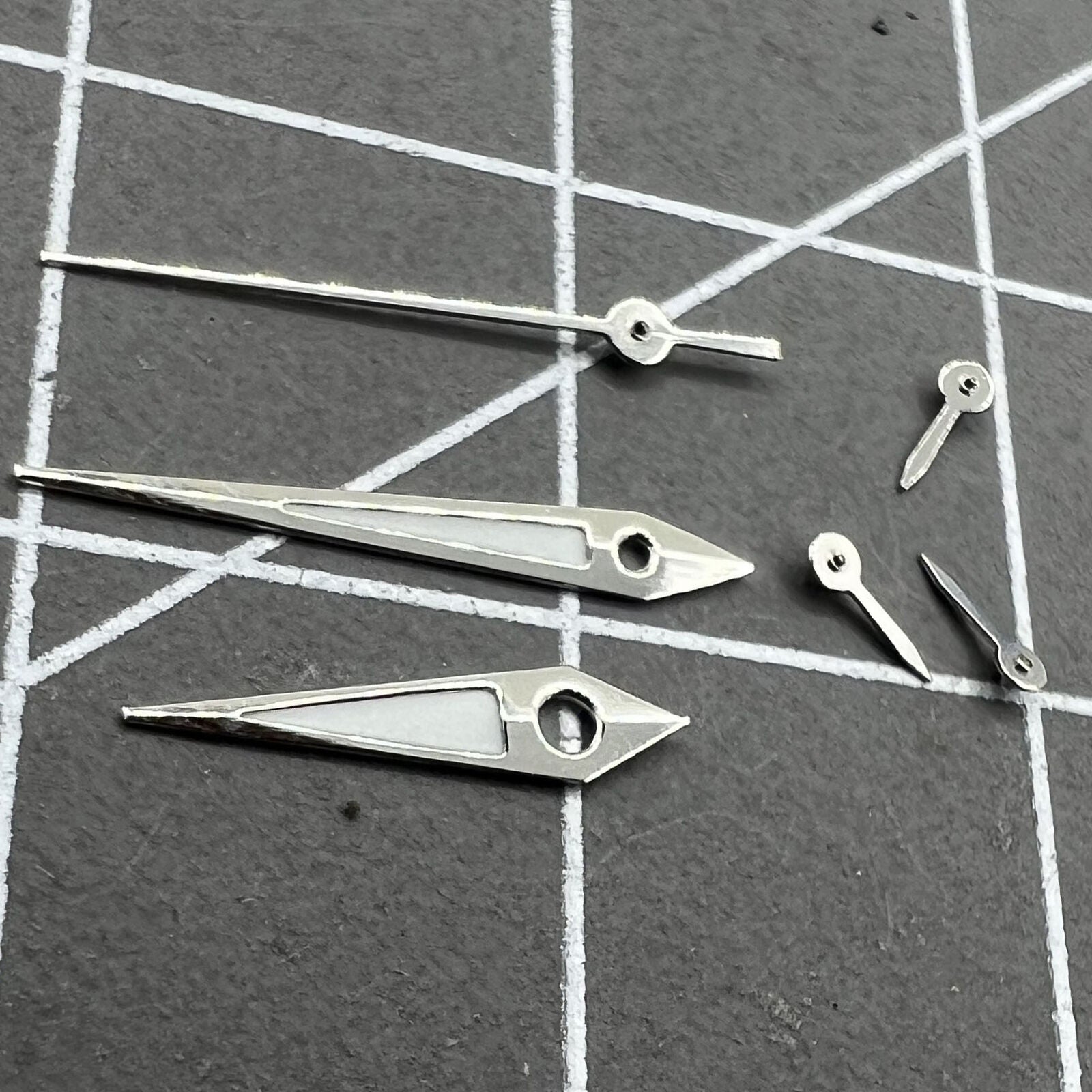 2 Sets/Pack Silver Trim Green Luminous Hands for VX3J VX9J VX7J VX3N VX9N VX42
