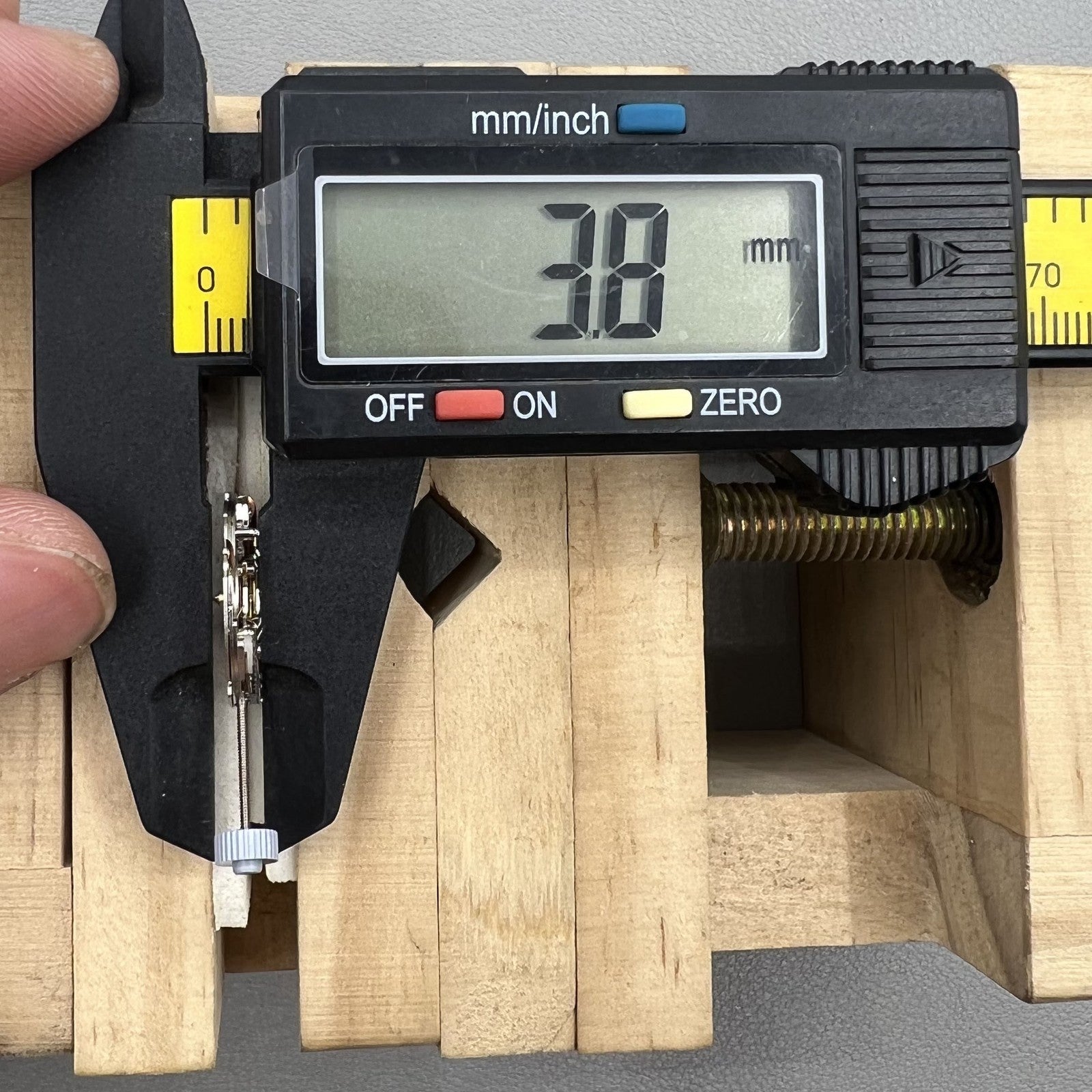 Swiss Ronda 773 3 Hands Quartz Watch Movement