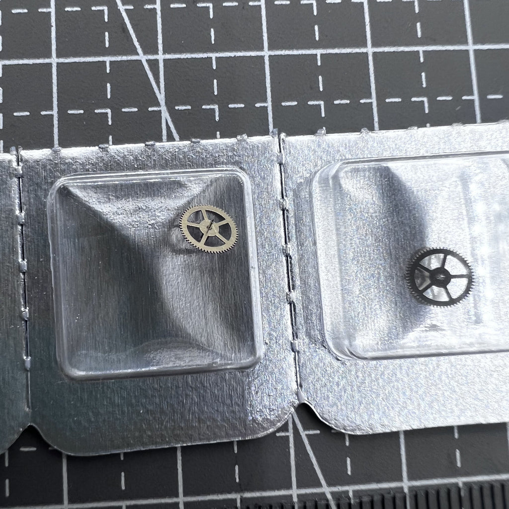 2 PIECES Third Wheel Replacement Spare Part Fit For Miyota 8200 Movement