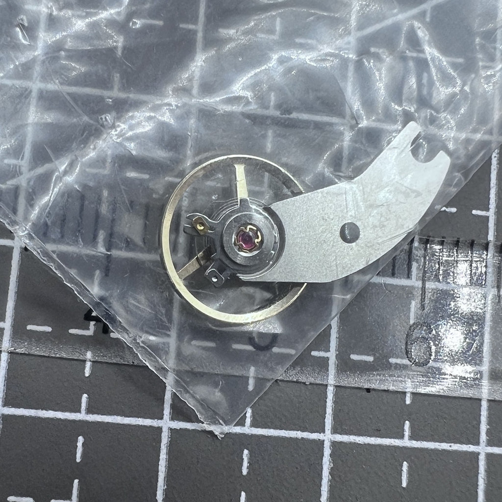 Dissembled Part Complete Balance Wheel with The Splint for Movement ETA C01.211