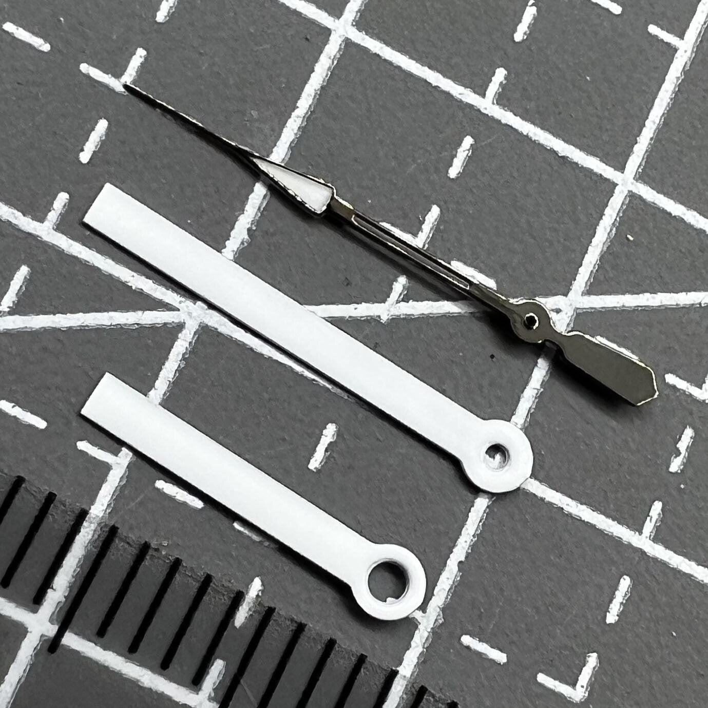 2 Sets/Pack 14mm Grey Trim White Paited Hands Set for Quartz Movement Ronda 515