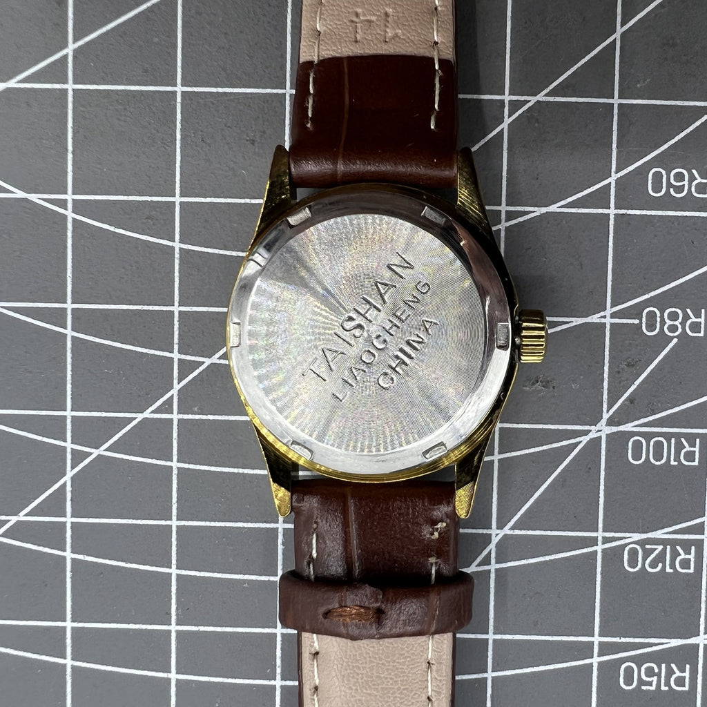 26mm Brown Liaocheng TAISHAN Manual Mechanical Lady Watch 19 Jews Golden Nail