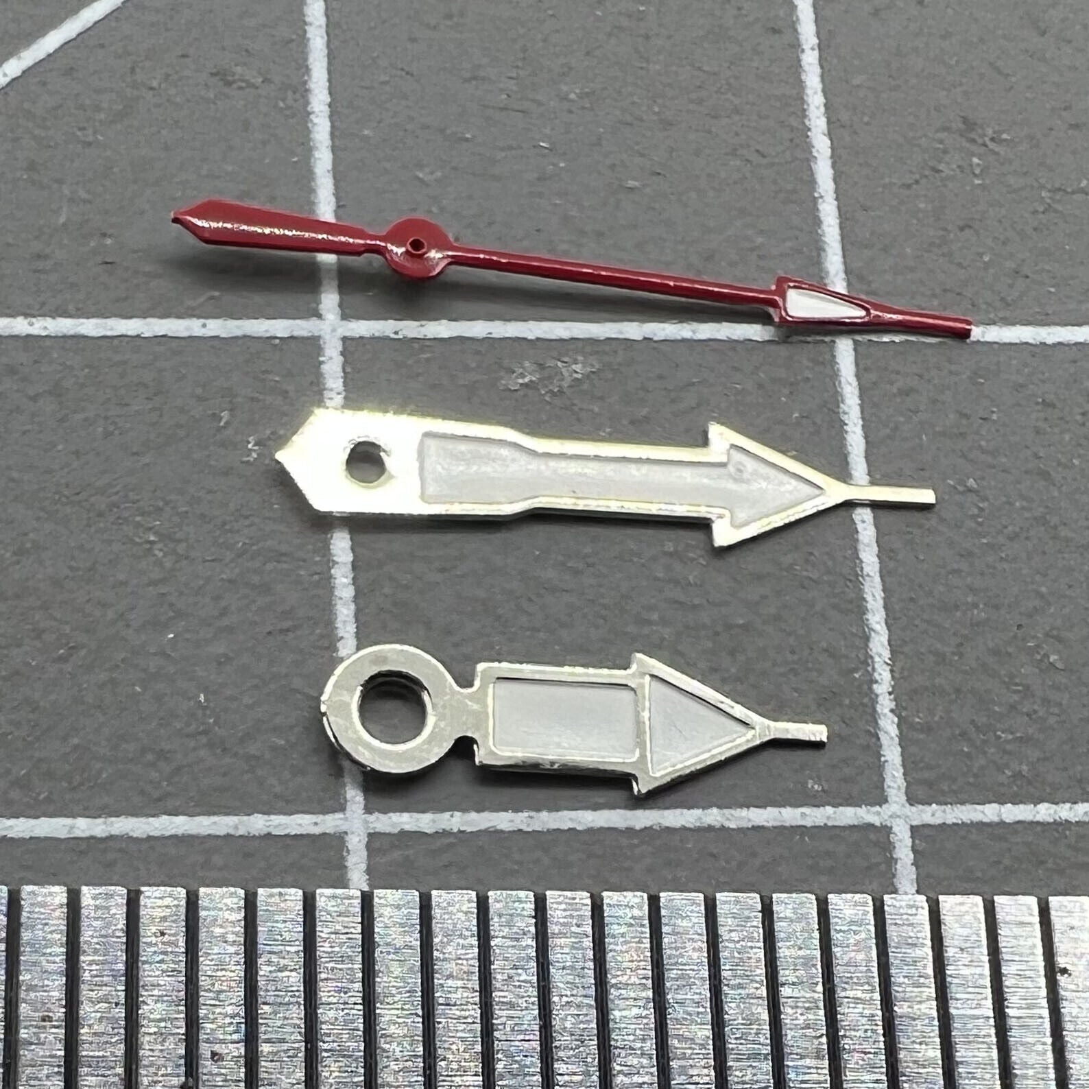 2 Sets/Pack Luminous Red Second Watch Hands For Miyota 2035 Movement
