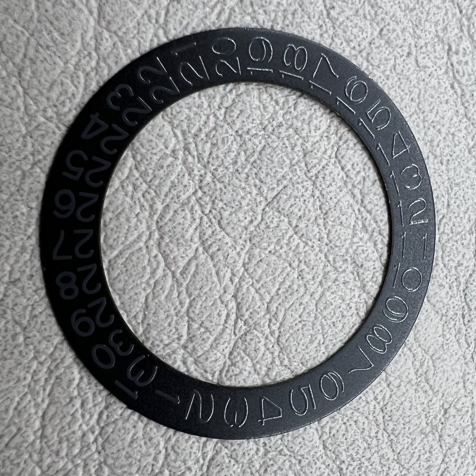 2 PIECES Black Background Grey Character Date Disk Date Wheel for NH35 NH36