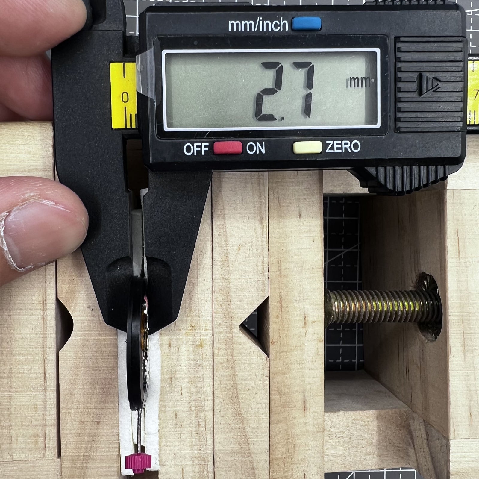 Swiss Ronda 315 Date At 3 Quartz Movement Single Calendar