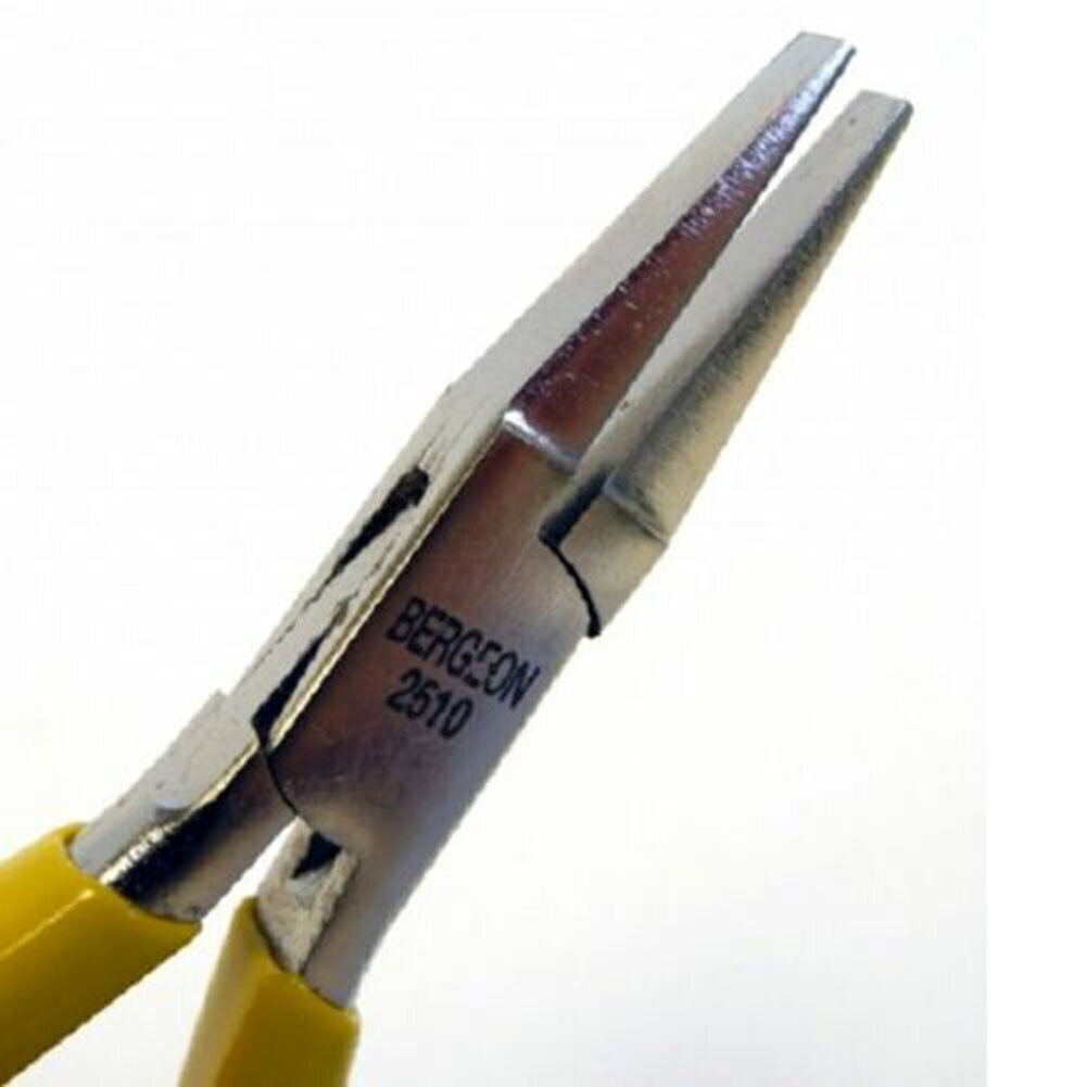 Bergeon 2510 Pliers Flat Nose Smooth Jaw