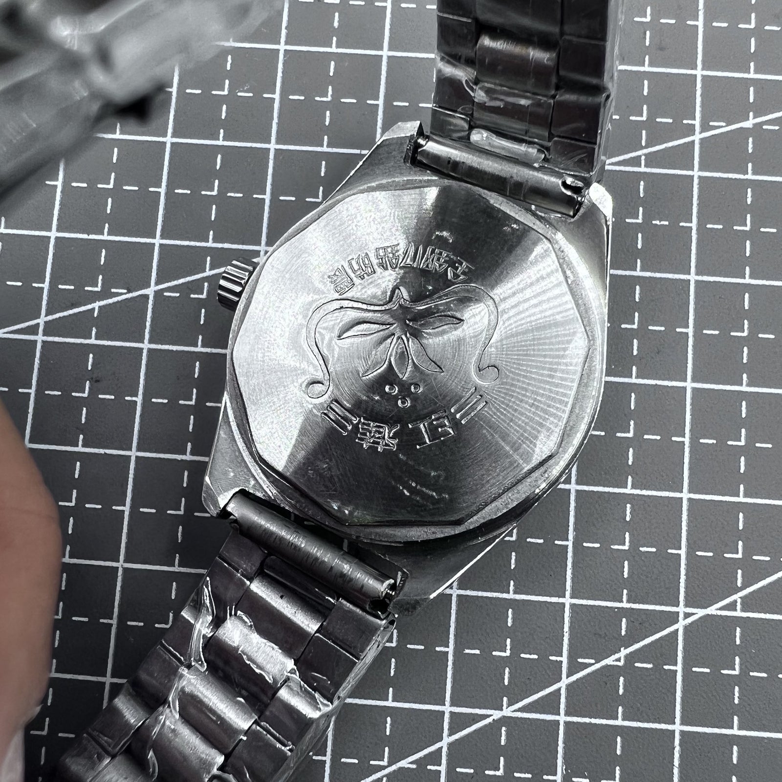 32mm Silver HONGLIAN Manual Mechanical Watch 17 Jews Roman Numerals