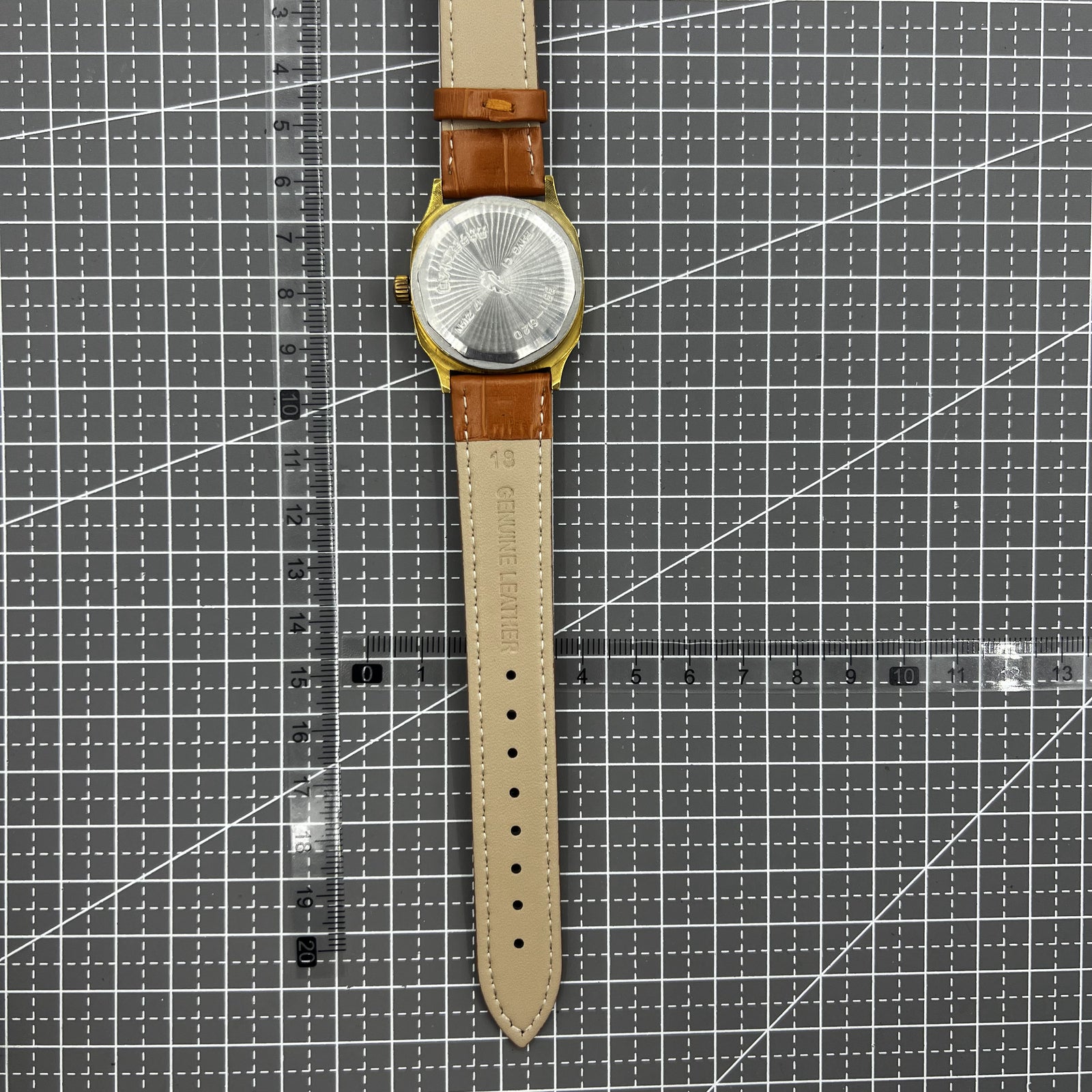 Dandong Manual Mechanical Watch 17 Jews Single Calendar Golden Dial