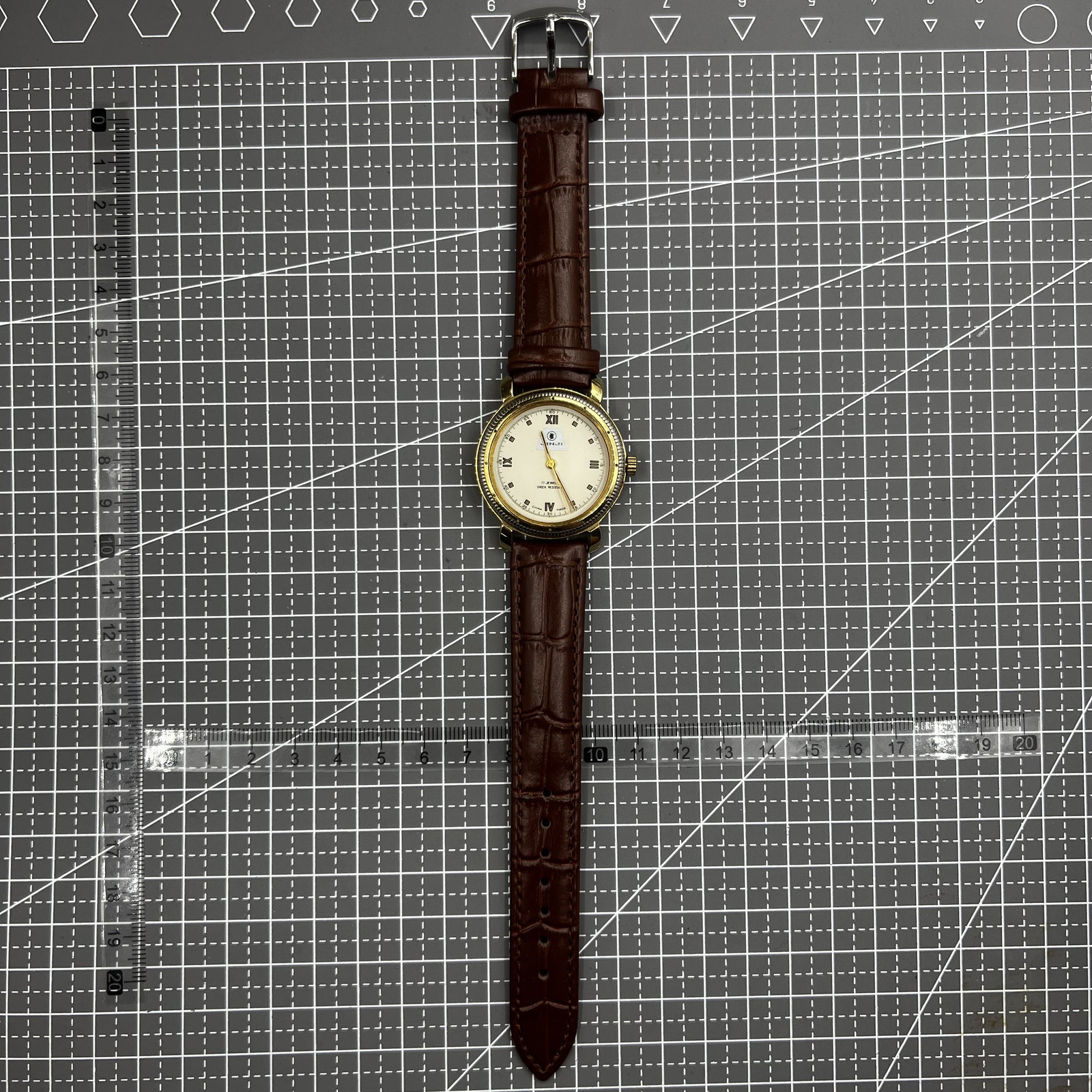 SHANGHAI JINJI Manual Mechanical Watch Roman Numerals 17 Jews Shock-Resistant