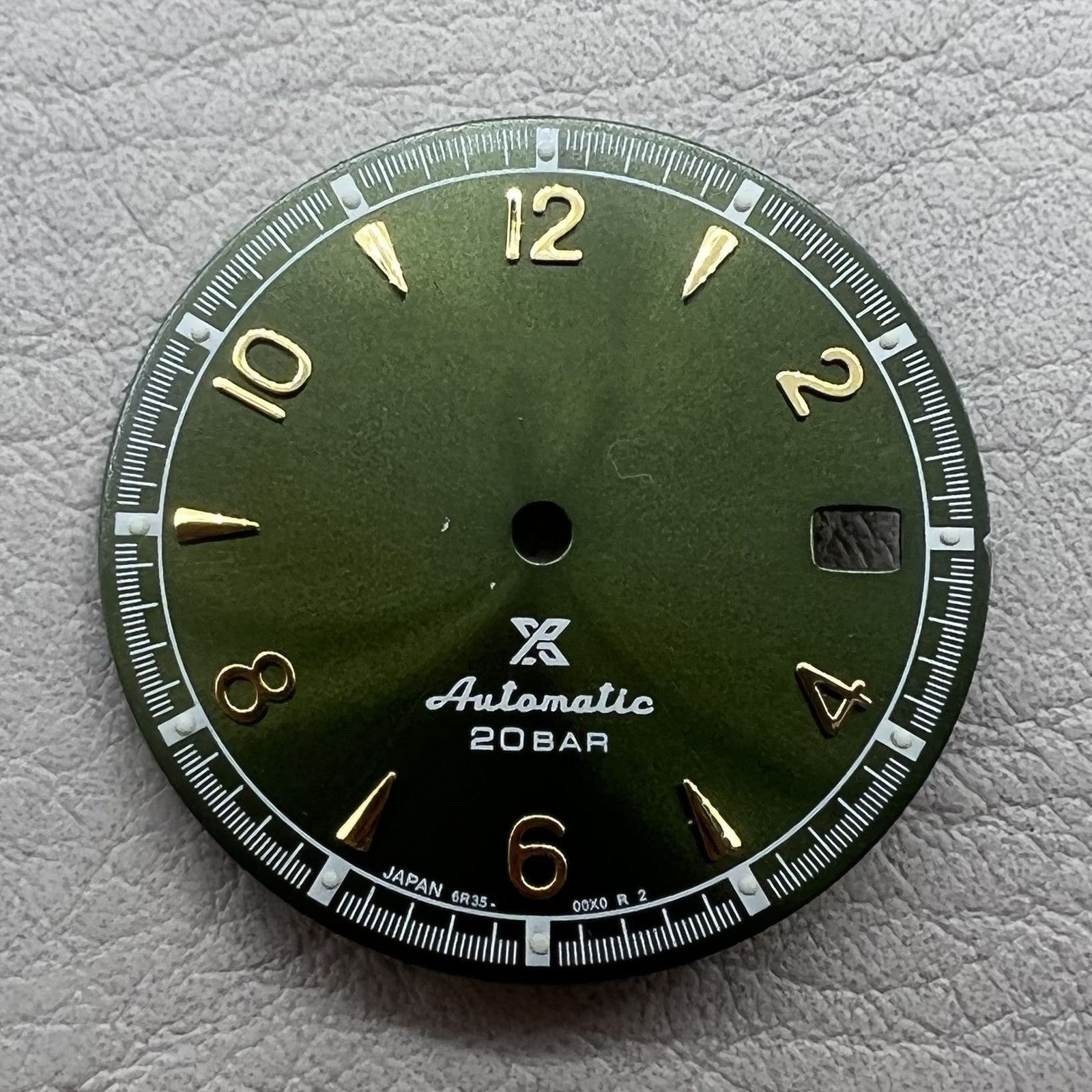 Green Luminous Vintage Golden Nail 30mm Olive Watch Dial Modified for NH35