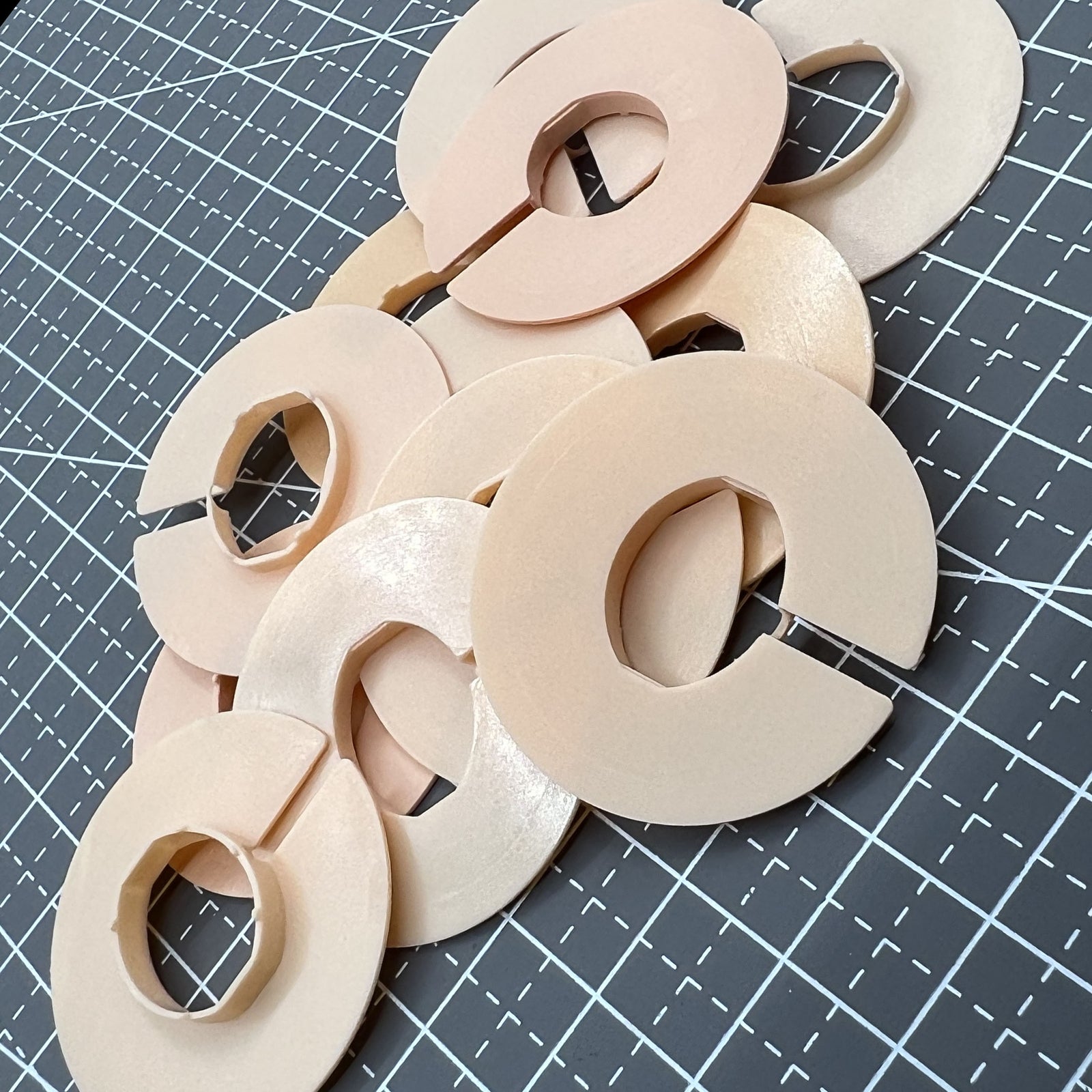 12 PIECES 6 Ligne Sizes Movement Case Spacer Casing Ring Holder #AC-676-SIZE 5.5