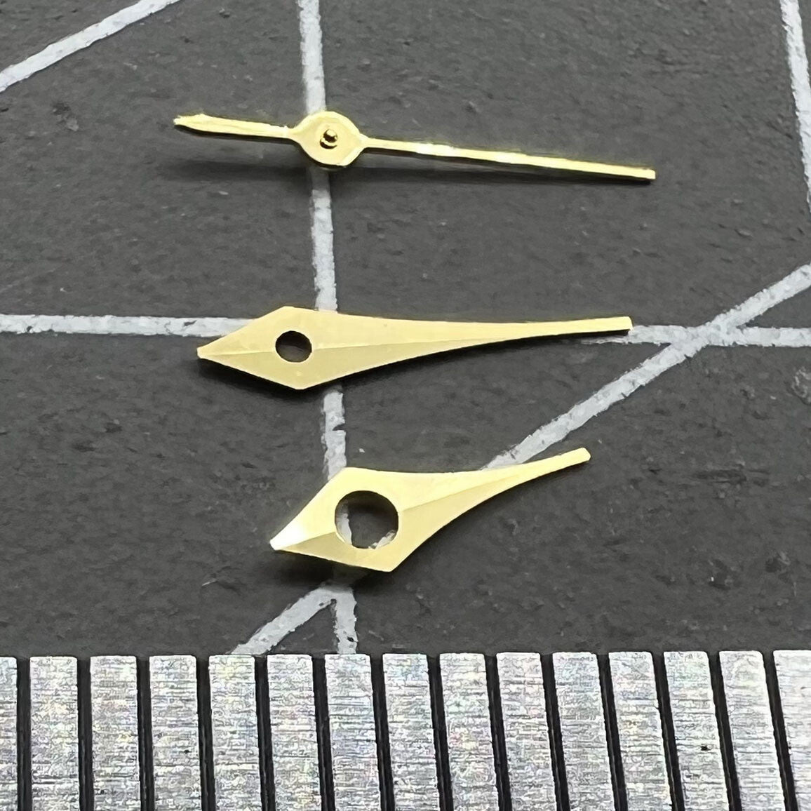 2 Sets/Pack 6.5mm Pointed Golden Trim Hands for Miyota 2315 2035 2036 2115 2305