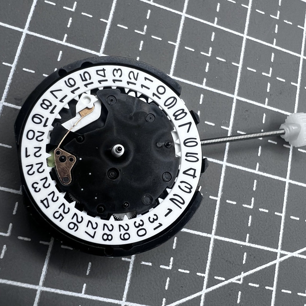 2 PIECES Sunon PE81 Quartz Movement 3 Hands Date at 3 With Small Second @3@6@9