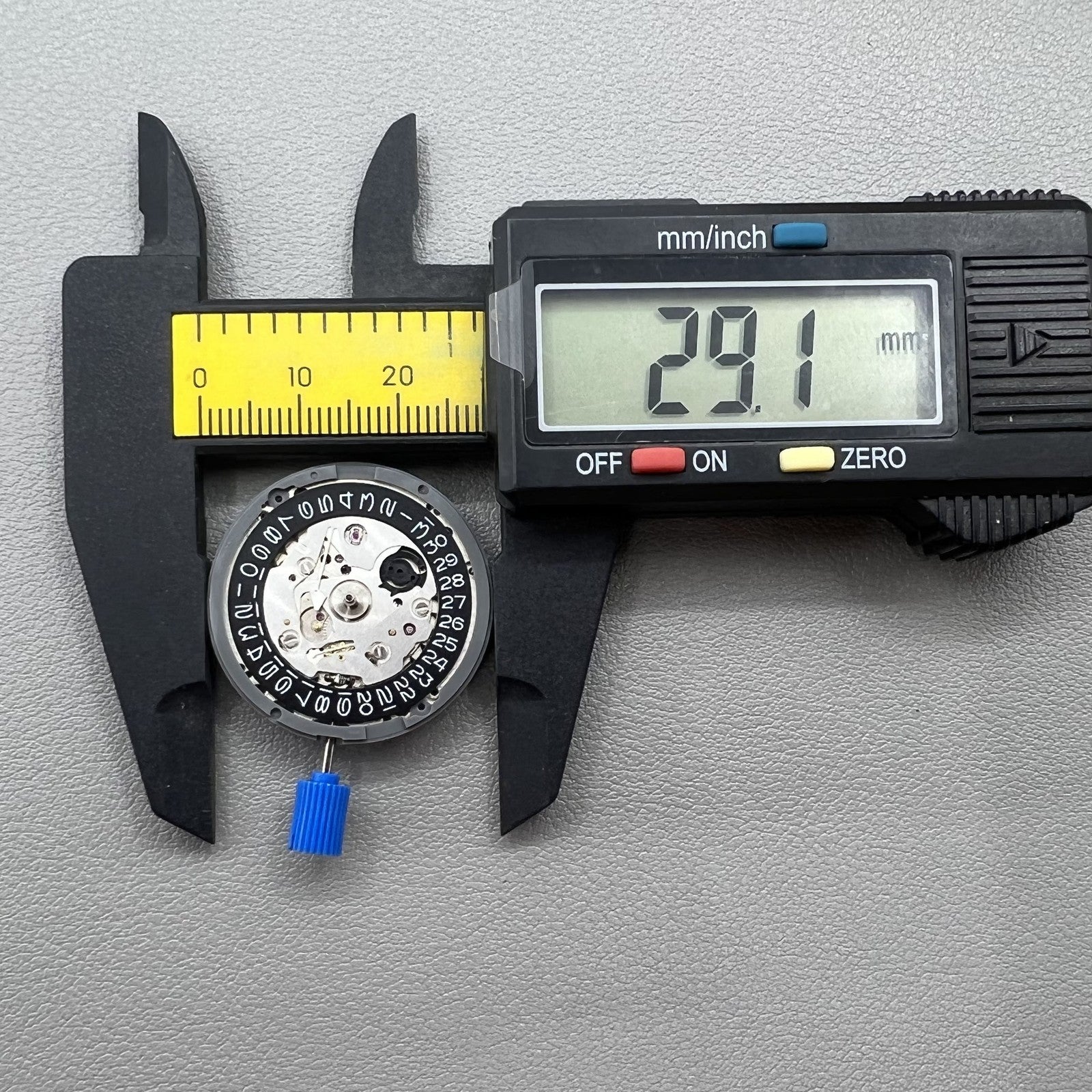 Japan NH35 Automatic Mechanical Movement Vintage 24 Jewels Black Date Wheel