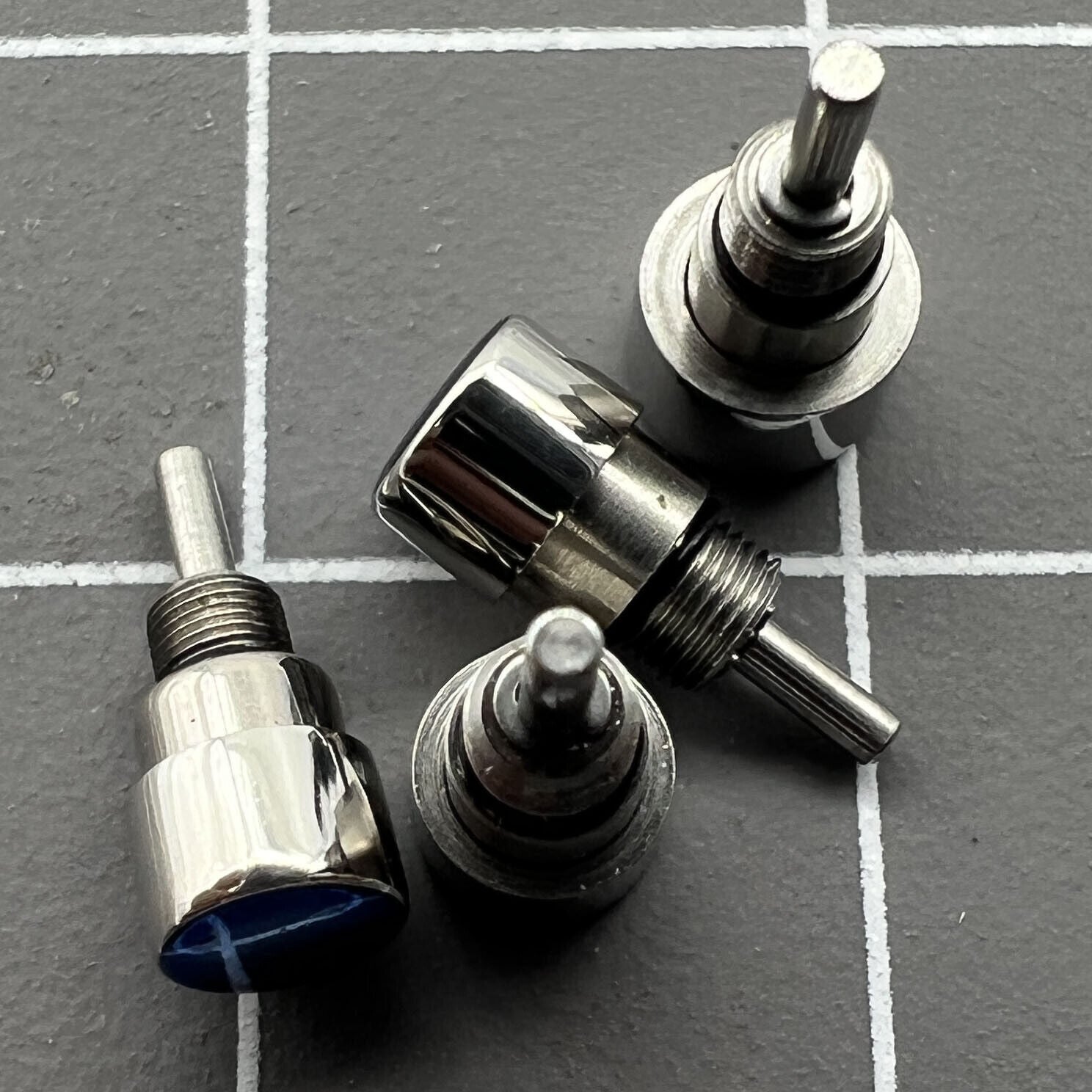 14 Pieces 7 Sizes Silver Watch Stainless Steel Classical Pusher Drive in Type