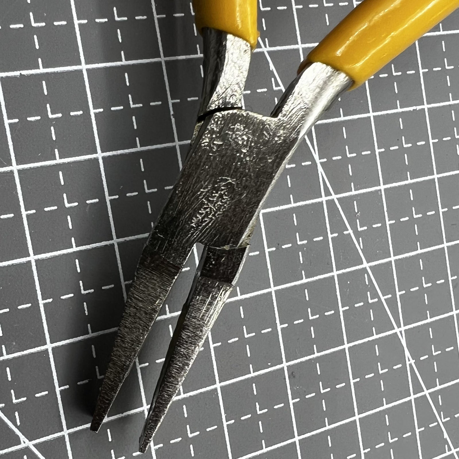 Swiss Bergeon 2510 Pliers Flat Nose Smooth Jaw