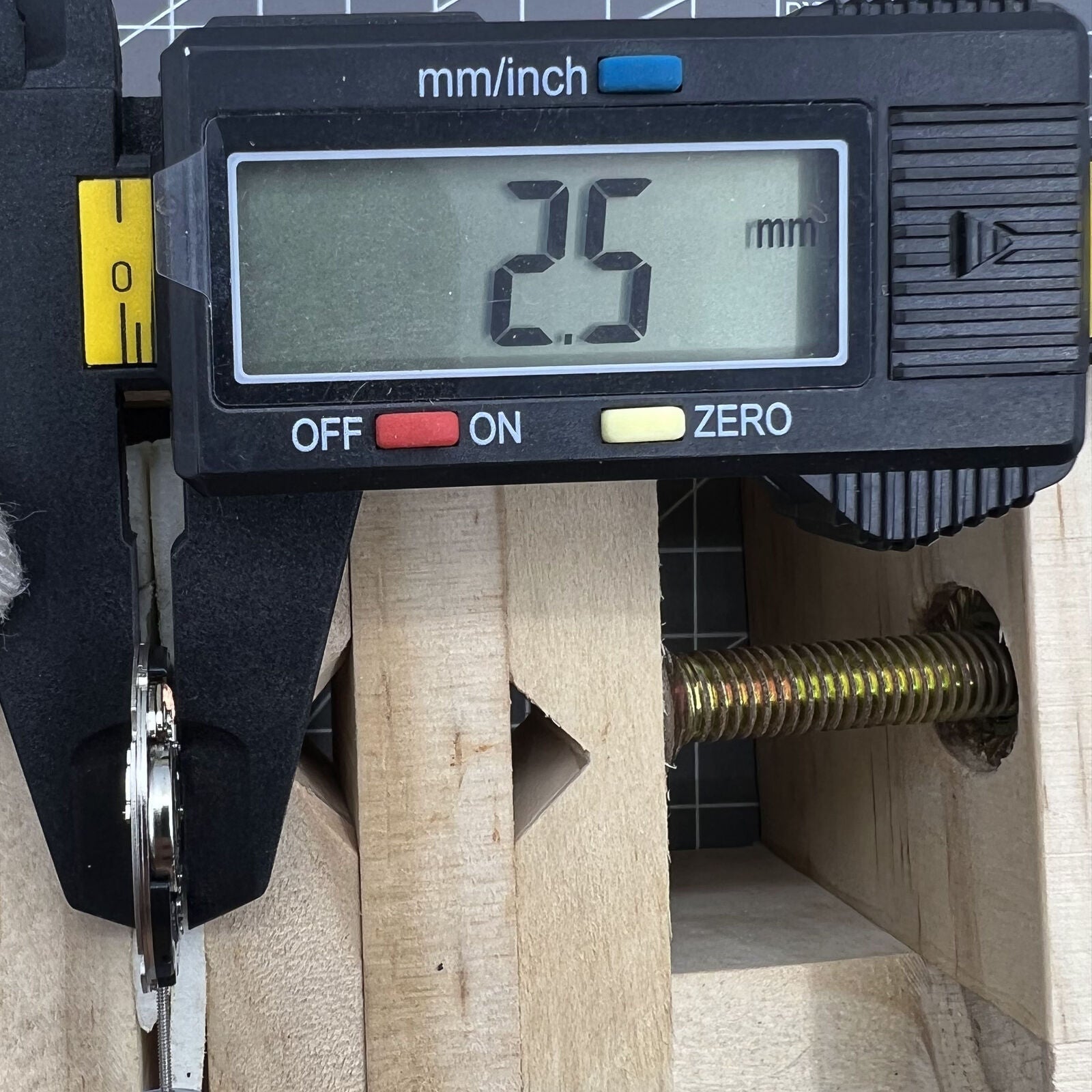 Swiss Ronda 703 Quartz Movement 3 Hands