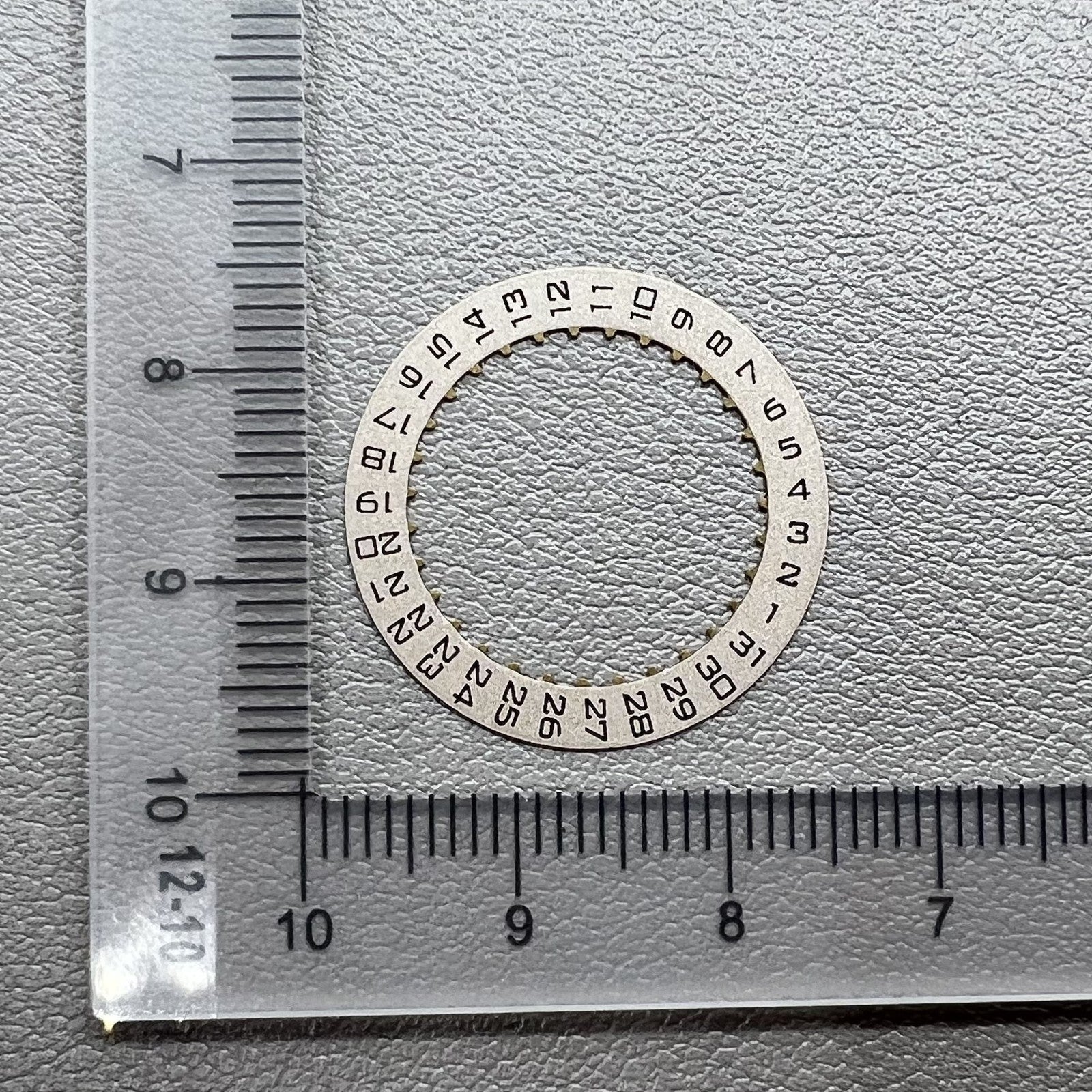 KA Font Date Disk Wheel Date At 3 Generic for Cartier Blue Balloon ETA 2892