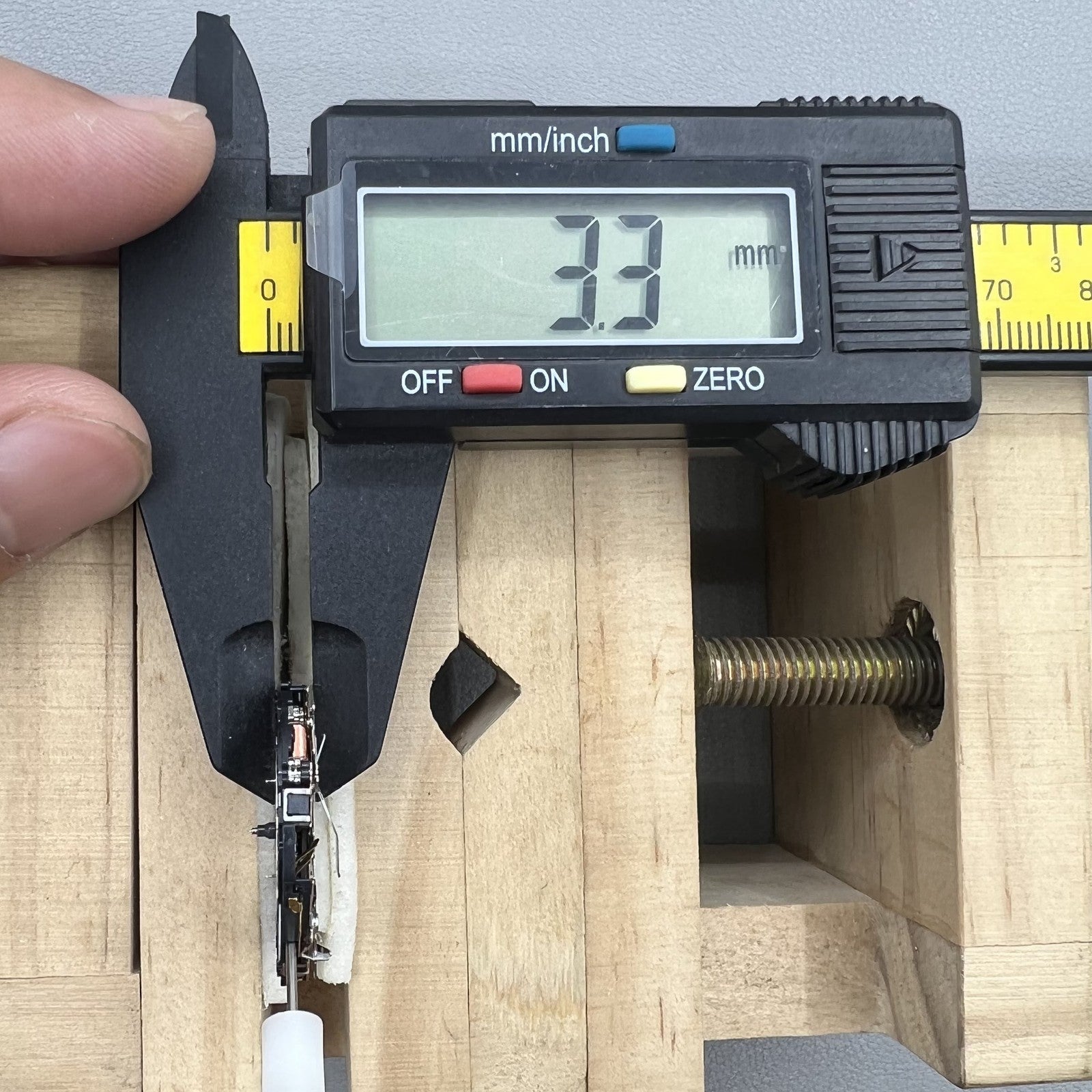 Japan Seiko 7T85A Quartz Movement