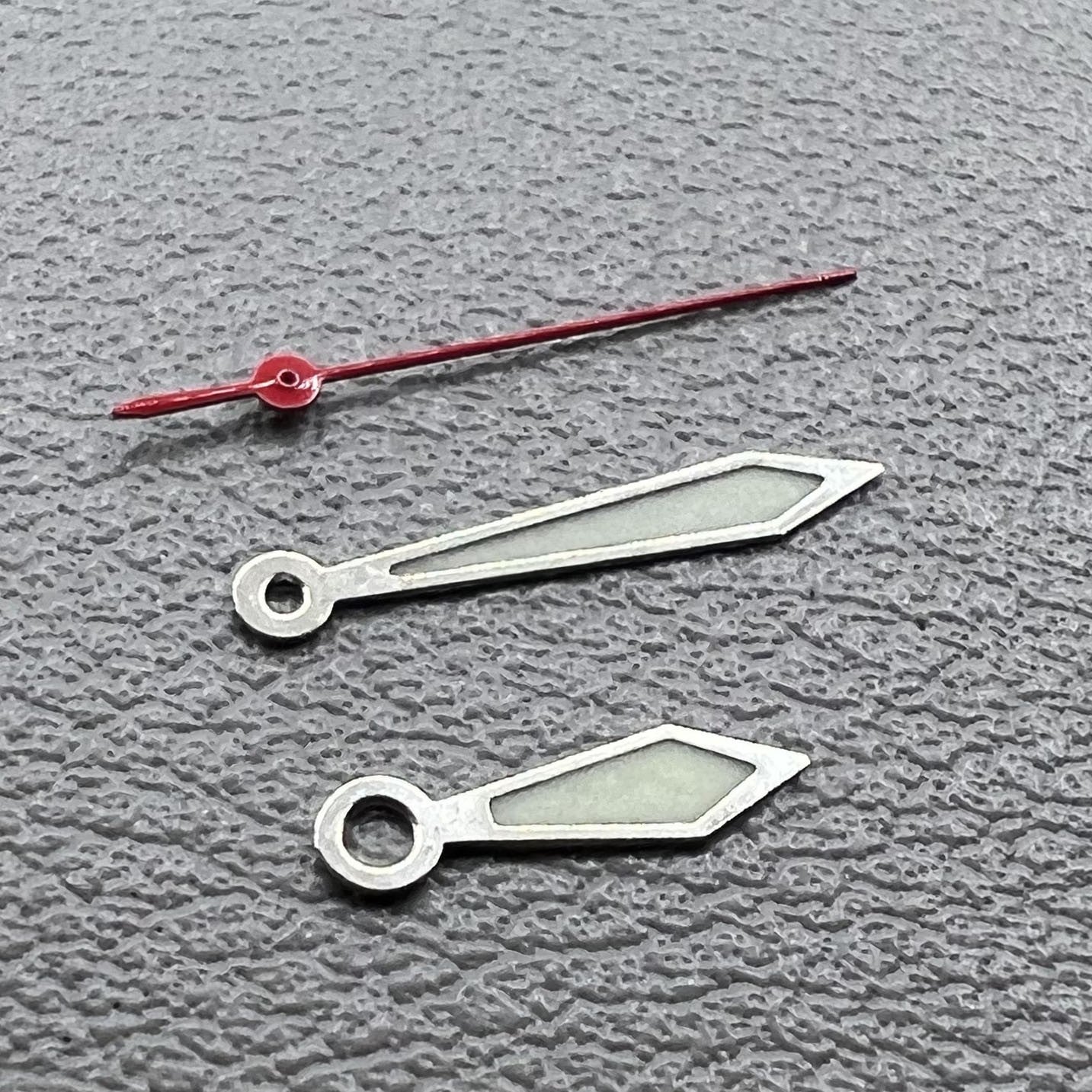 2 Sets/Pack Silver Trim Red Second Hand Green Lume Hands for Miyota 1M12