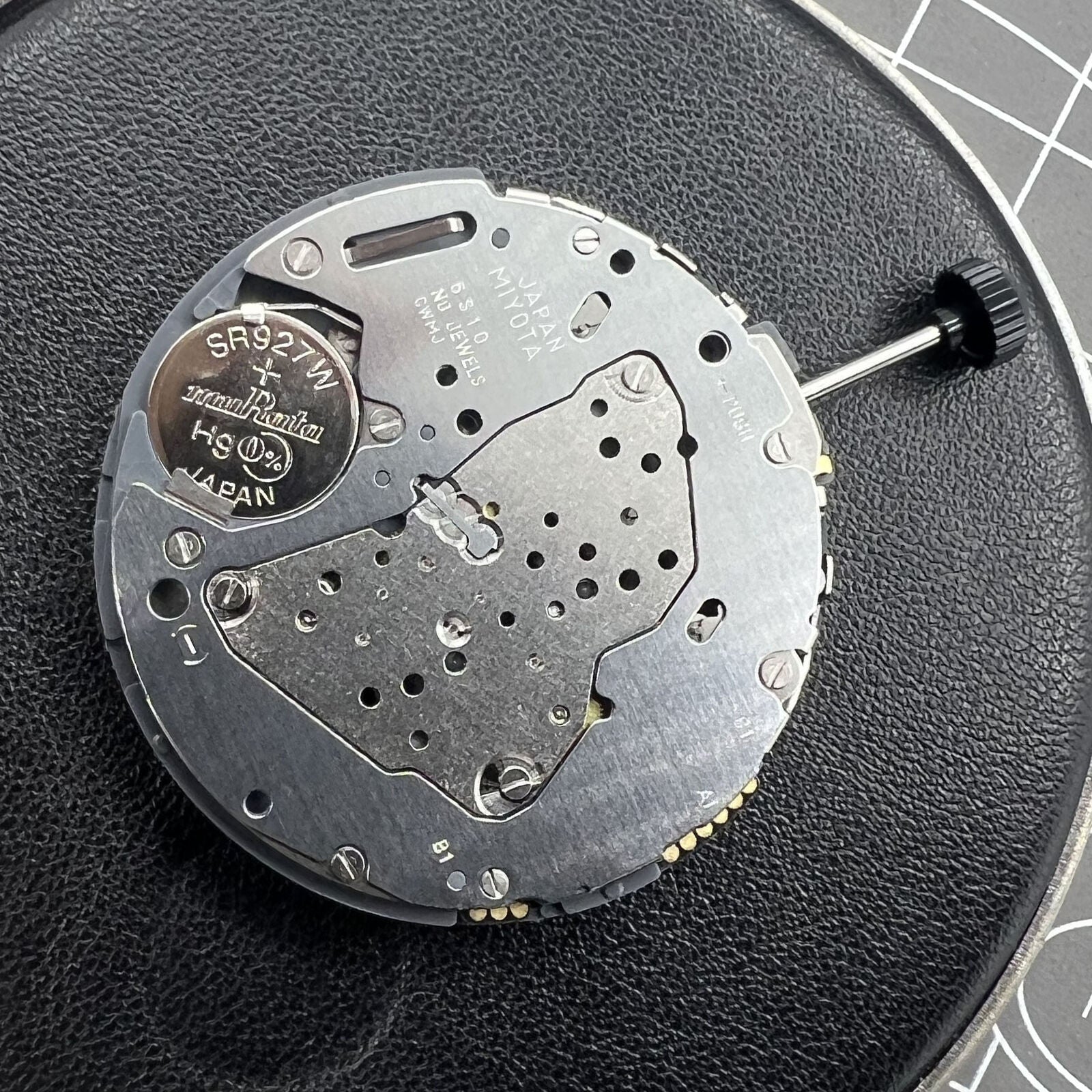 Miyota 6S10 3 Hands Small Second @6@9@12 Date At 3 Quartz Movement