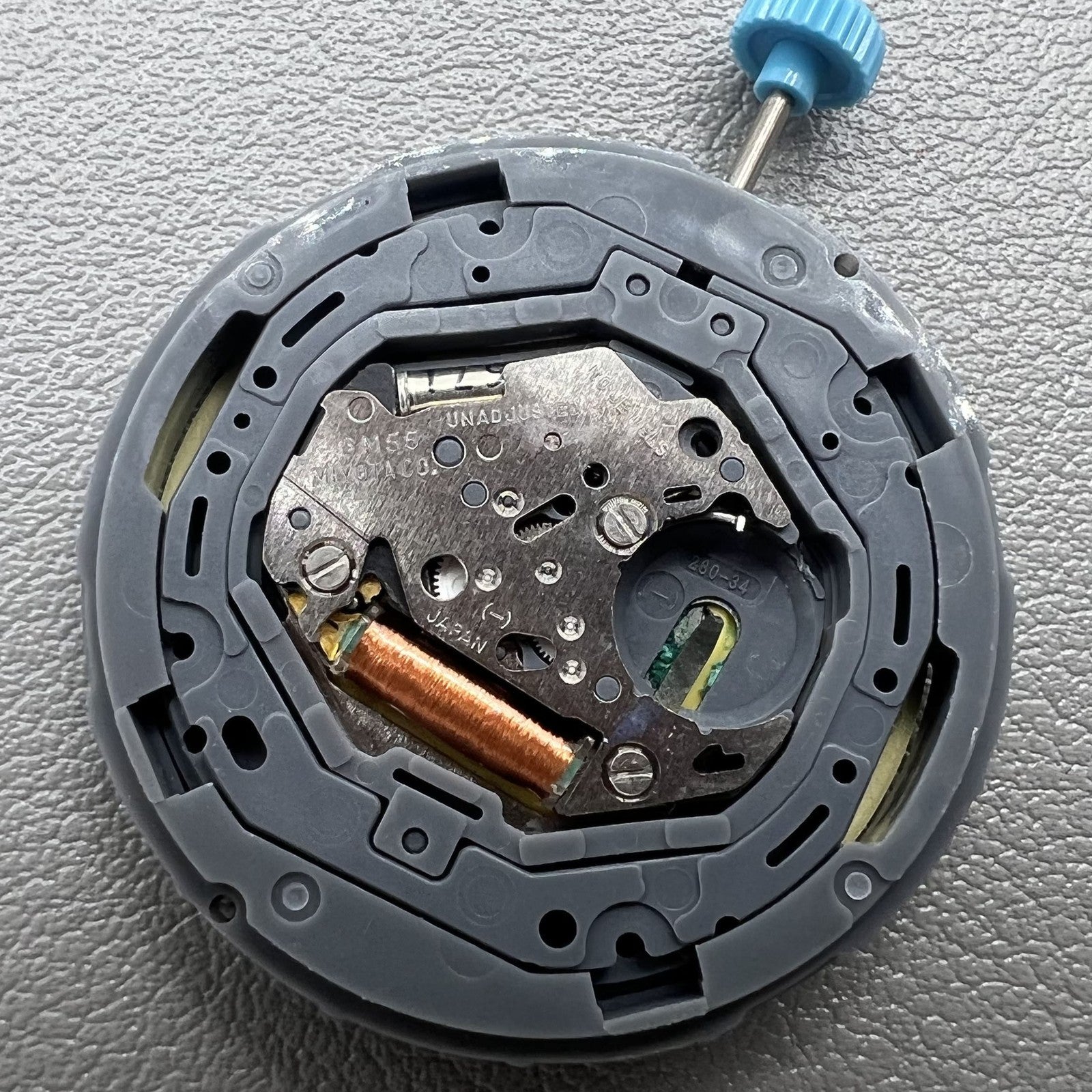 Ultrathin Japan Miyota 6M55 Quartz Watch Movement Yellow Disk 3 Hands