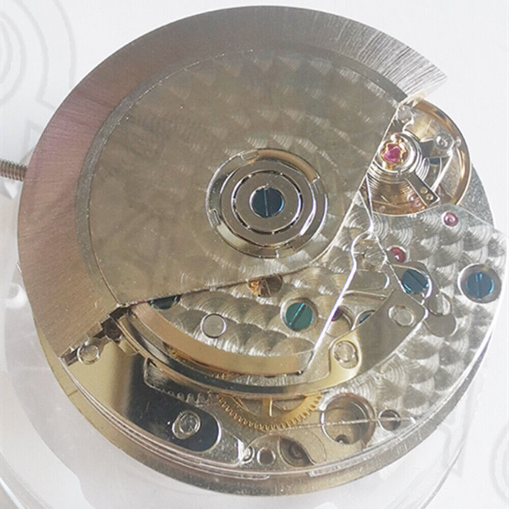 China Made 7750 Mechanical Movement Small Second@9 Black Single Calendar At 4.5