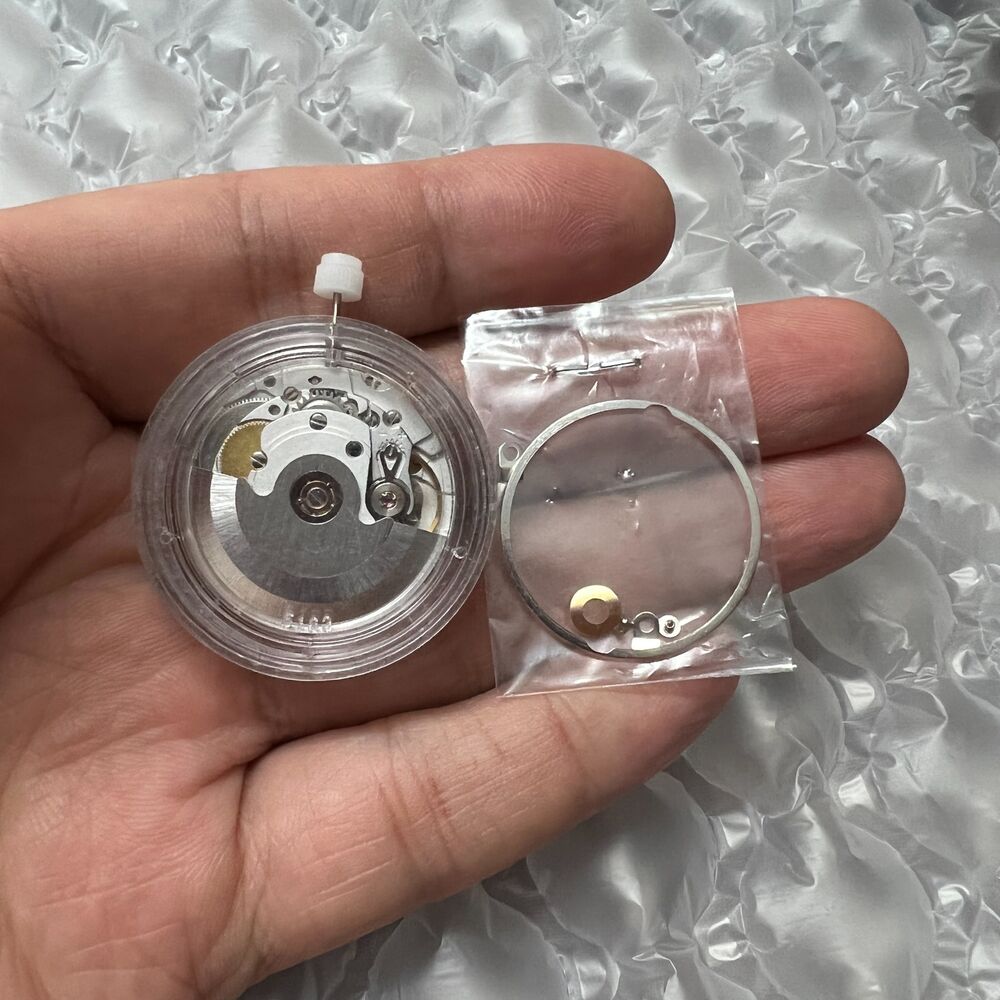 Silver Hangzhou HZ6460 4 Hands Automatic Mechanical Movement for ETA 2836-2 GMT