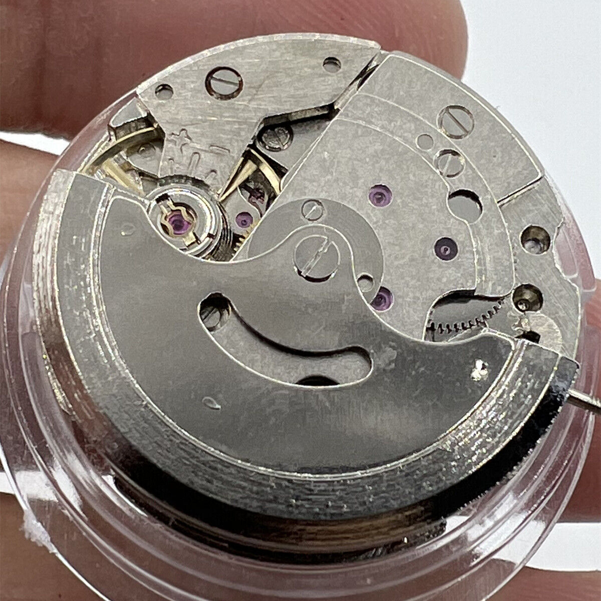 26.5mm Diameter 7120 Automatic Mechanical Watch Movement Single Calendar 3 Hands