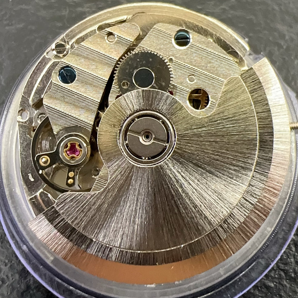 China Made 2242 Automatic Movement Single Calendar 2 Hands with Small Second