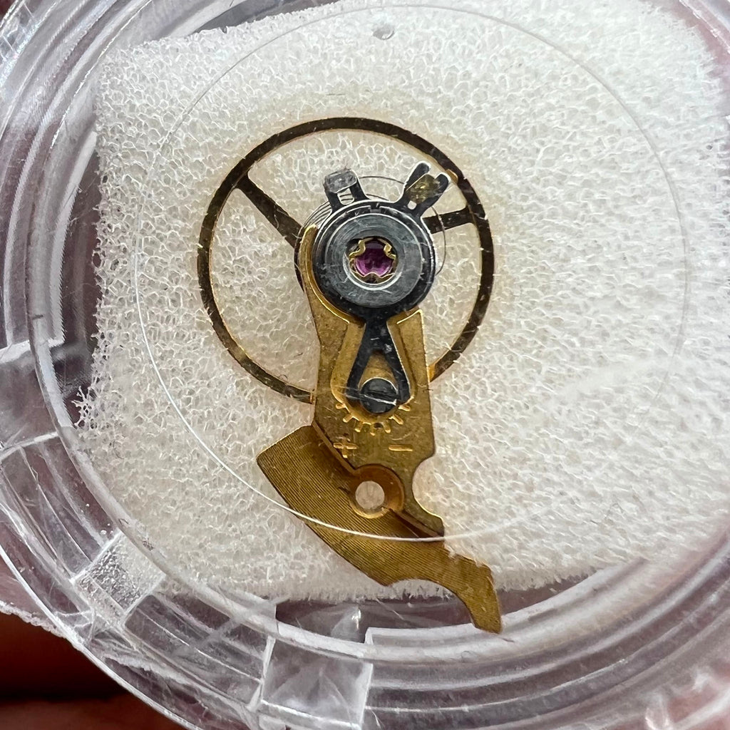 Golden Complete Balance Wheel with Splint Generic for ETA2834 2836 2824 Movement