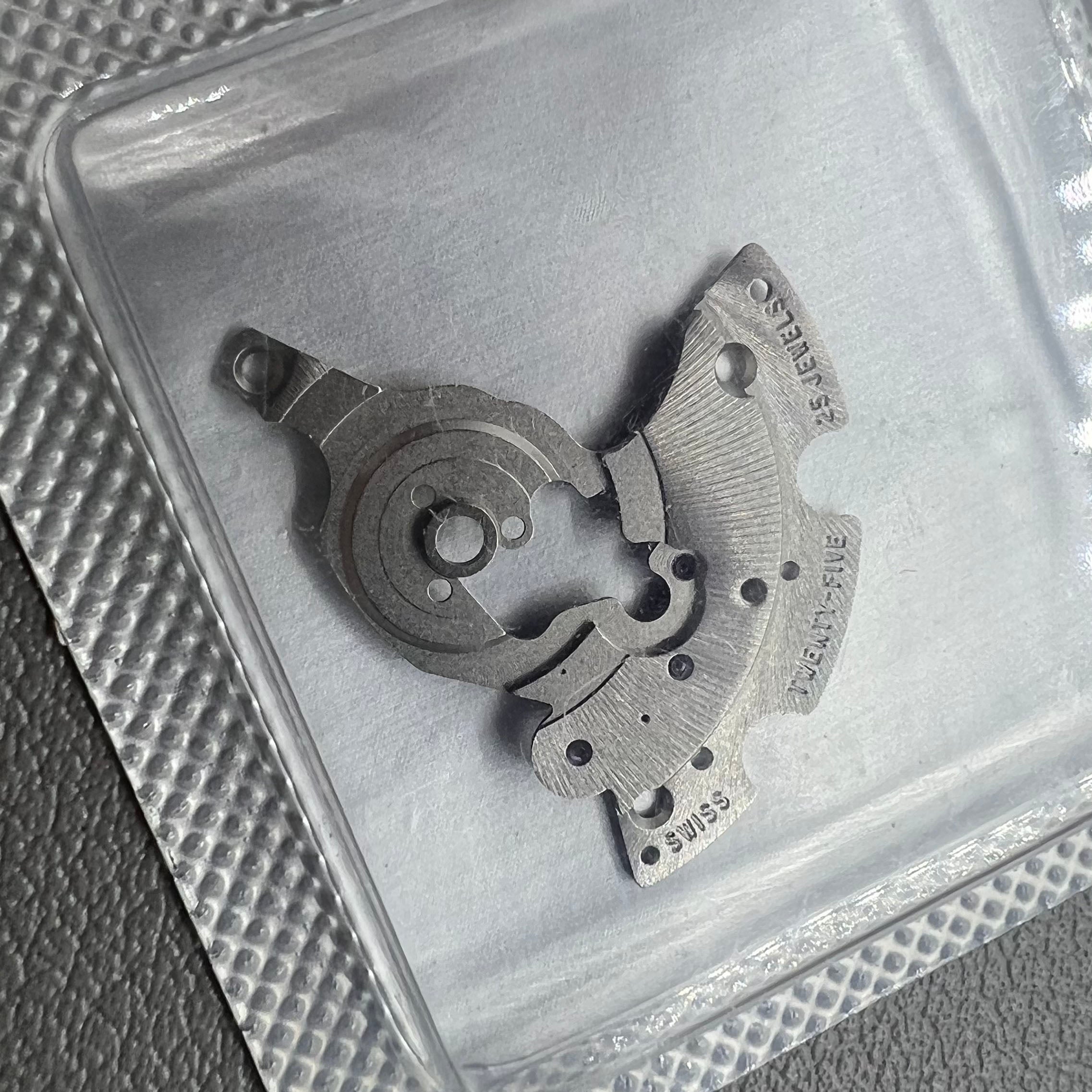 SW300-1134 Swiss Genuine Automatic Wheel Bridge for SW300 Movement
