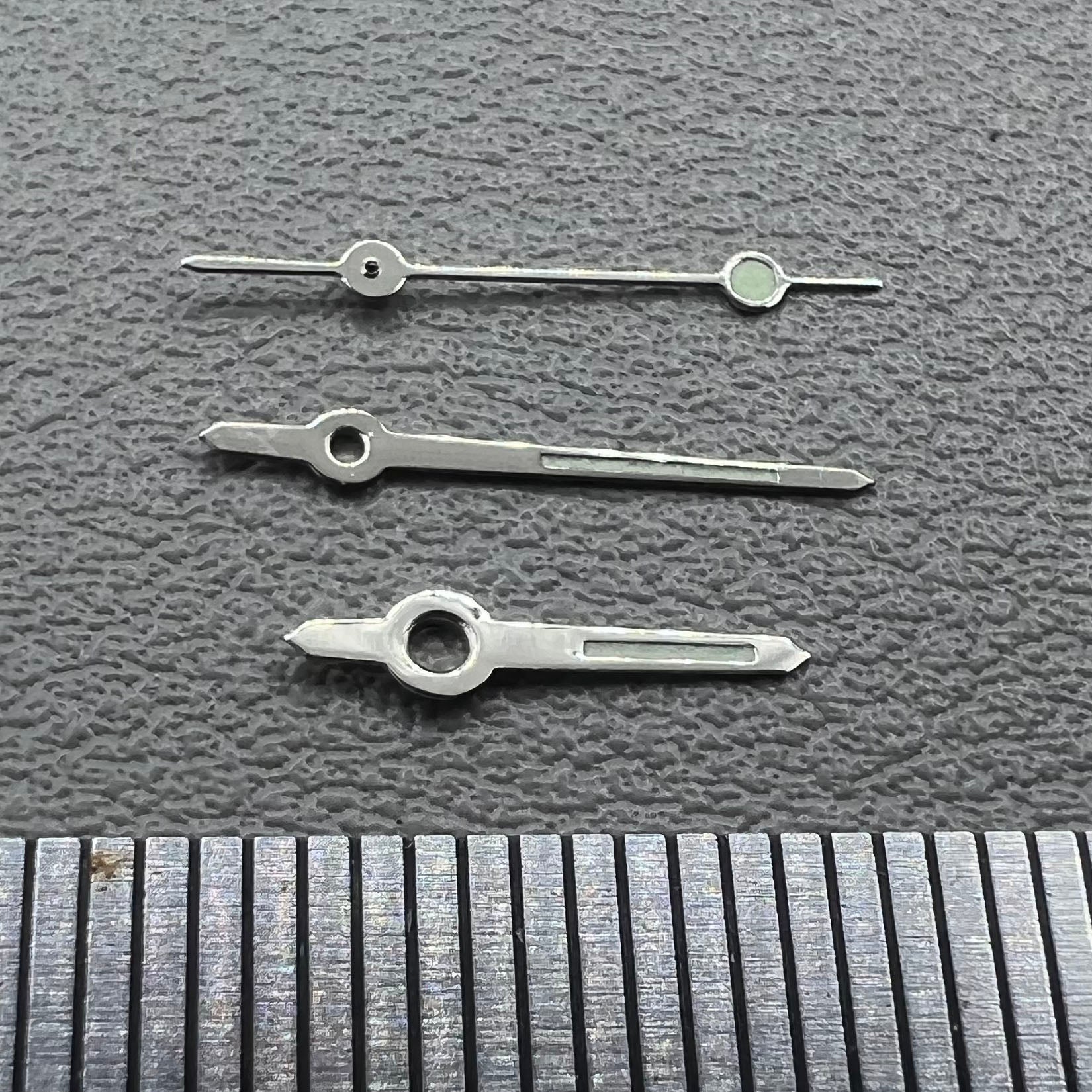 2 Sets/Pack Luminous Set of Watch Hands Set for Miyota 2035 Movement