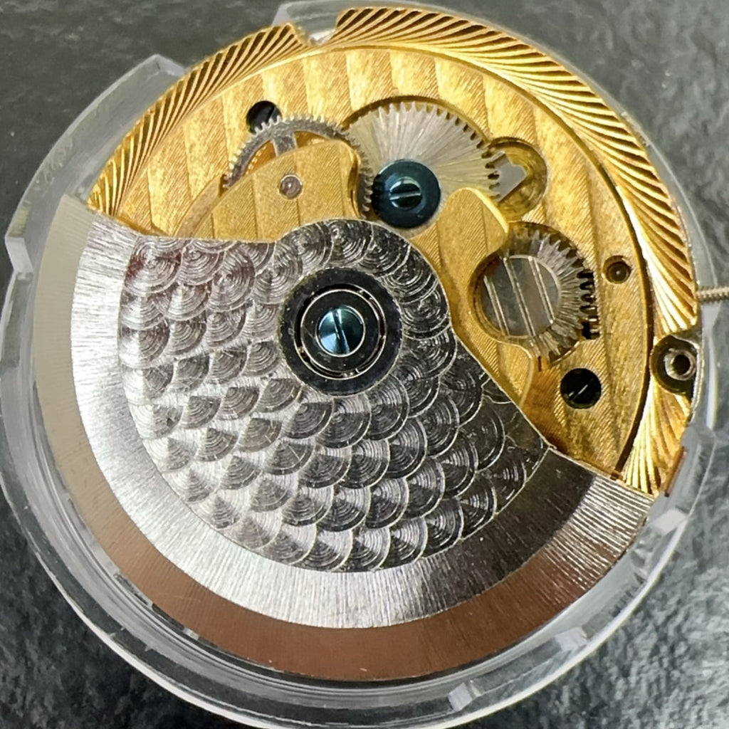 Shanghai Automatic Machanical Movement Small Second At 3/6/9 Golden 6 Hands