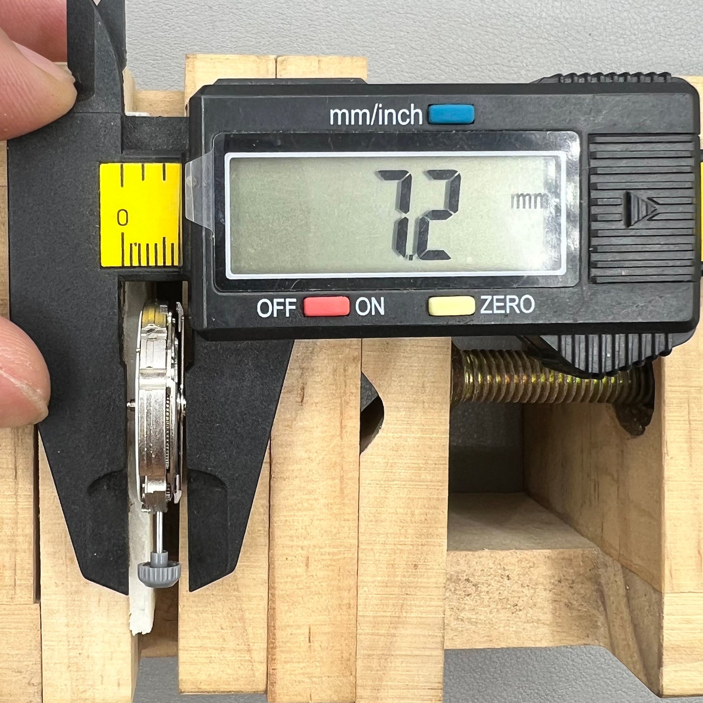 Japan Miyota 8200 /8215 Movement Single Calendar Date@3