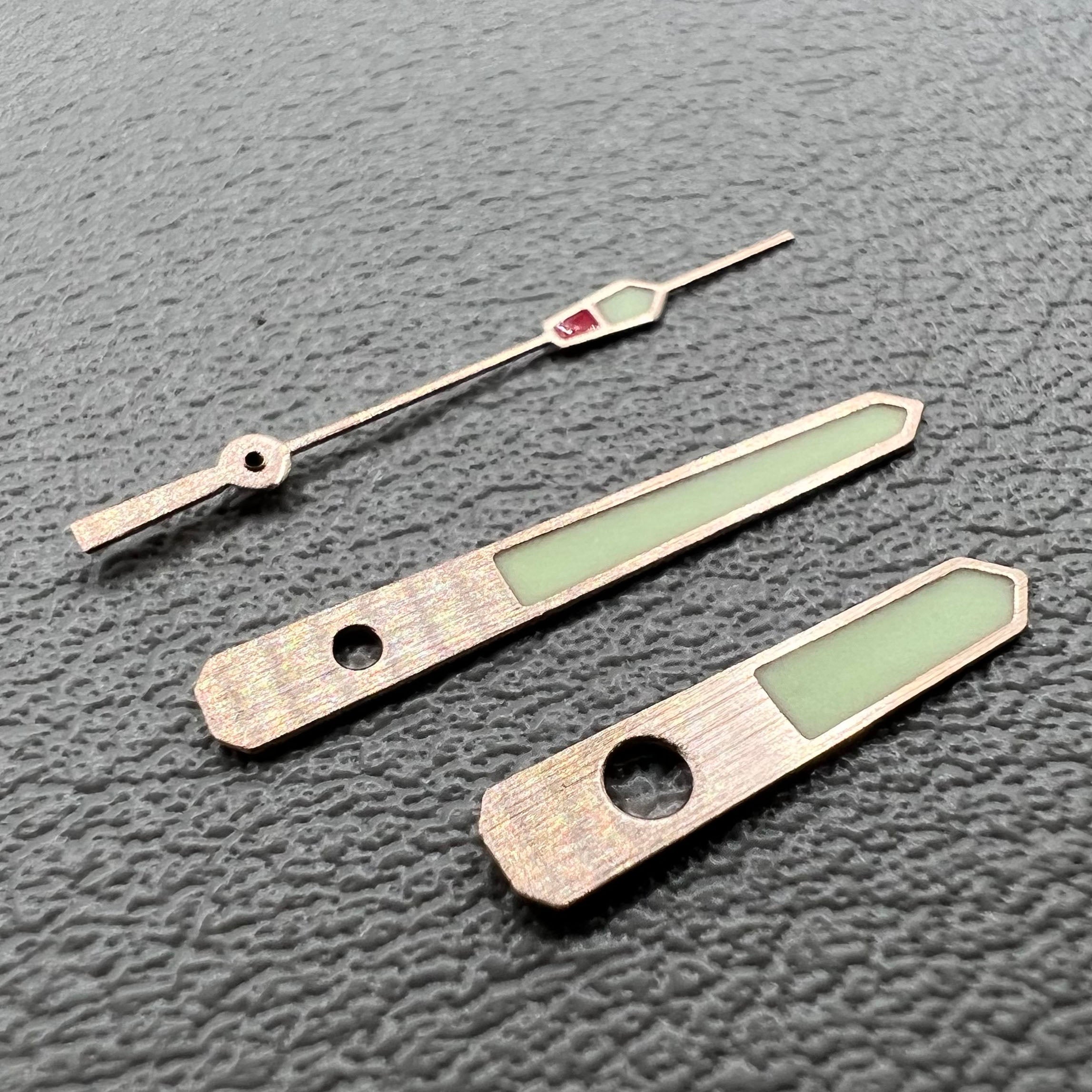 13mm Rose Golden Trim C3 Green Lume Hands Set Fit for Movement NH35/NH36