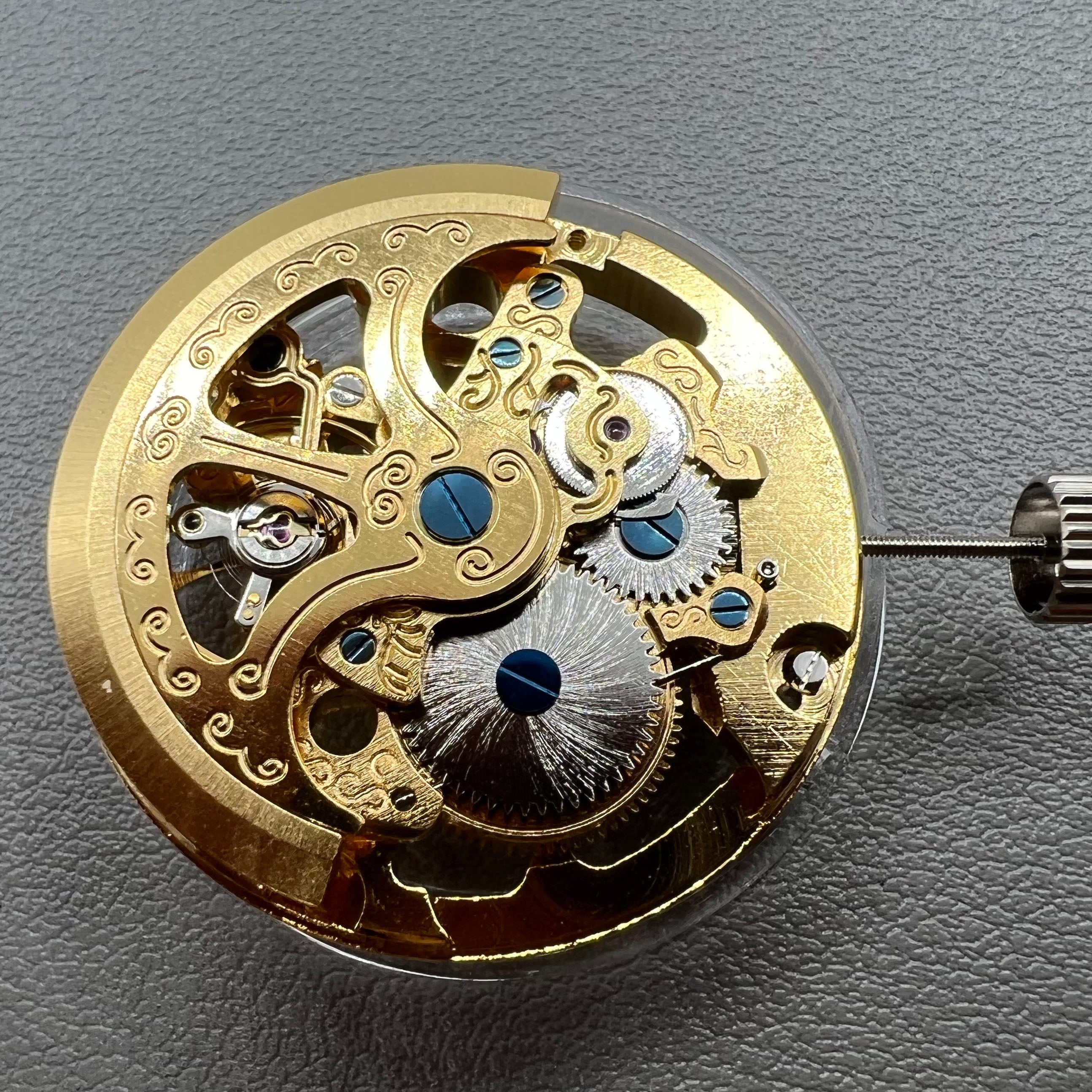 32.8mm 7120 Golden Hollow Extra Large Automatic Mechanical Movement