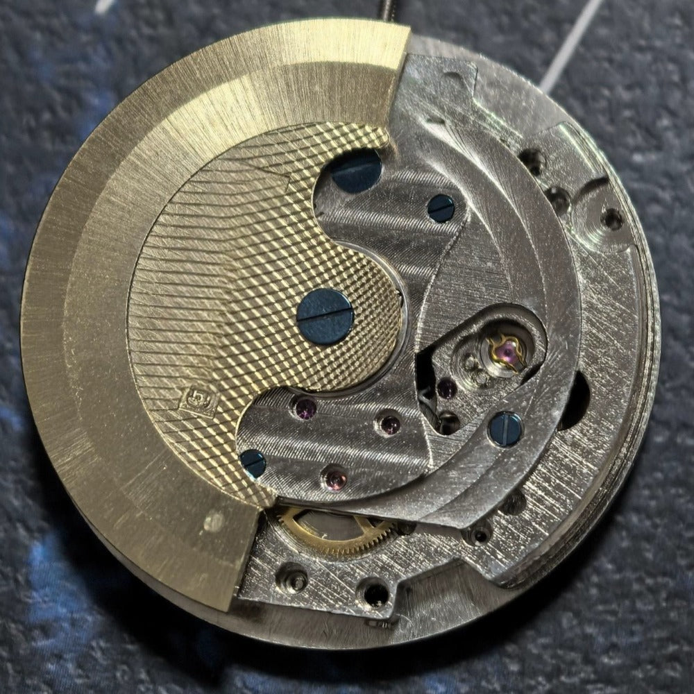 China Made Silver+Rose Golden Mechanical Movement with Moon Phase At 6 Position