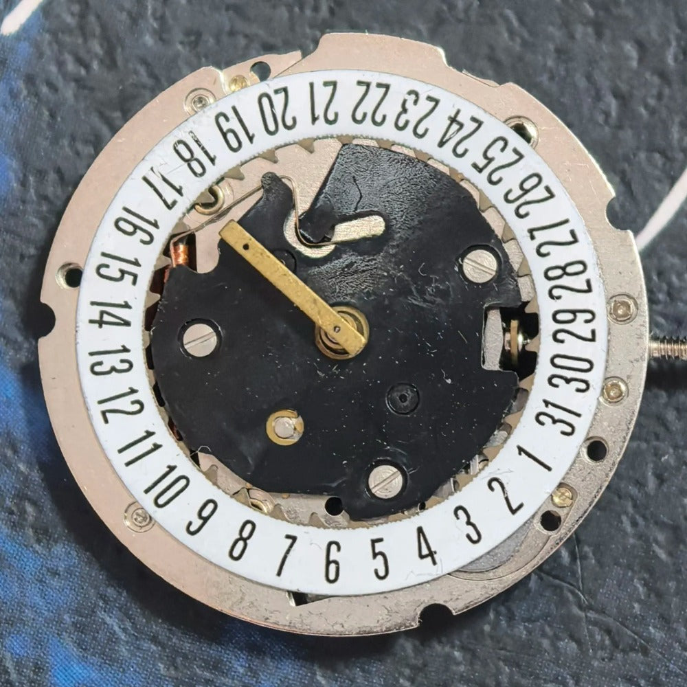 Swiss Made ISA 389 Quartz Movement 3 Hands Single Calendar Watch Part