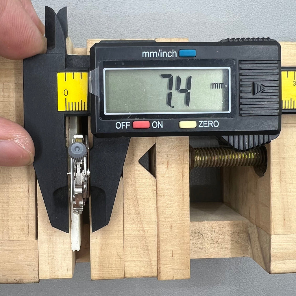 Japan Miyota 8218 Automatic Mechanical Movement Date@9 2 Hands